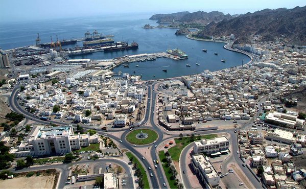 السلطنة الثالثة عربيا في تقرير سهولة ممارسة أنشطة الاعمال