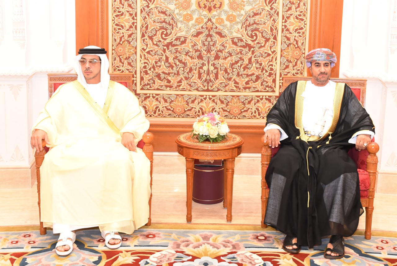سمو الشيخ منصور بن زايد يغادر البلاد