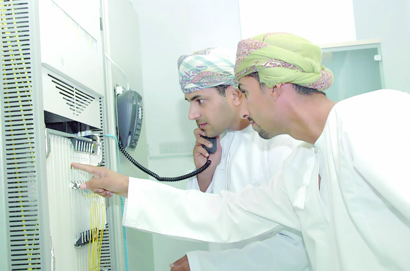 4ر5 % ارتفاع  خطوط الهاتف الثابت بالسلطنة