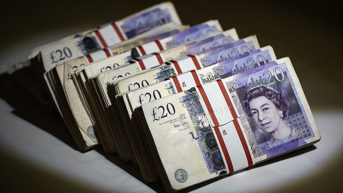 British currency at 31-year low; US dollar gains