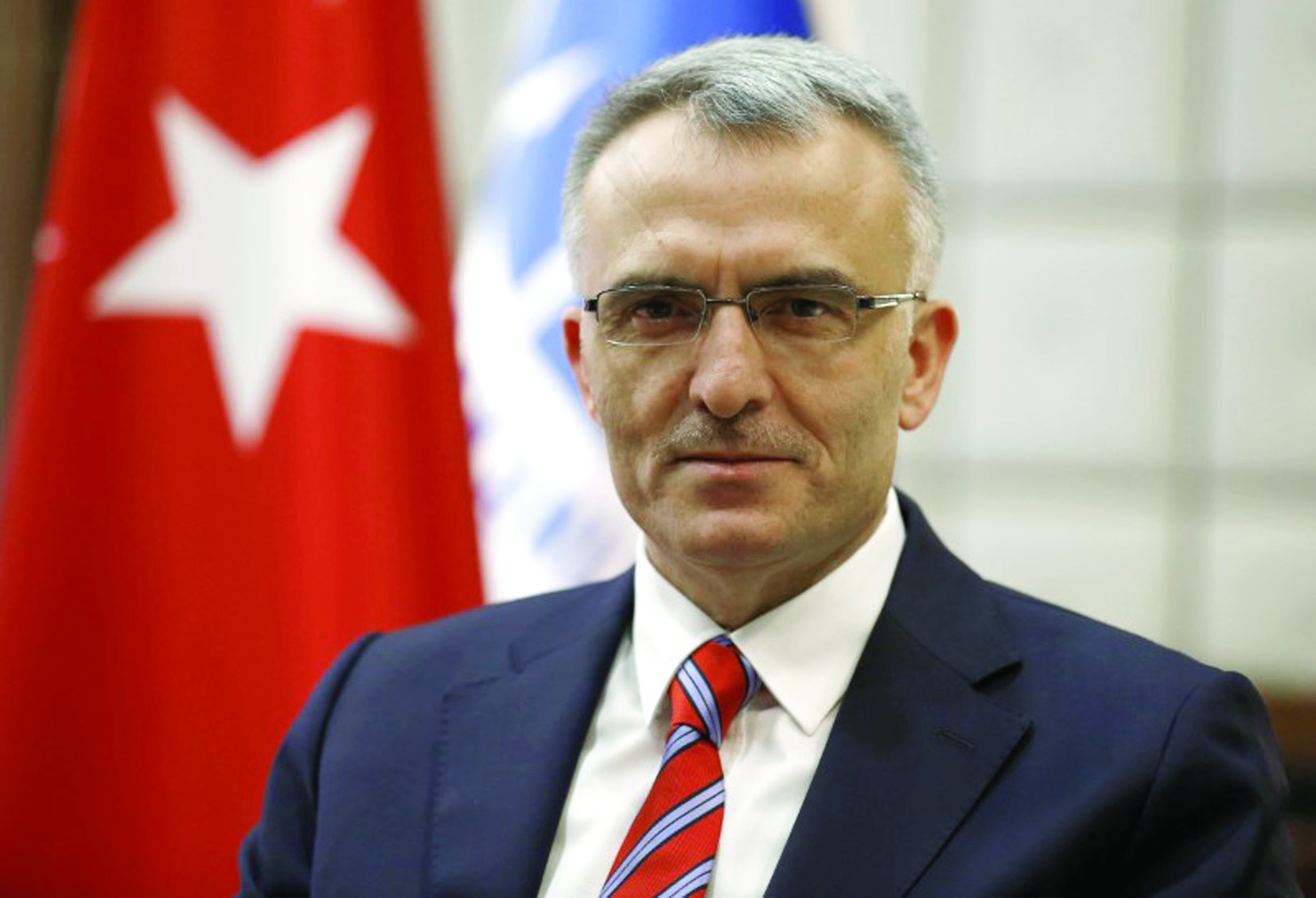 وزير المالية التركي يتوقع نموا اقتصاديا لبلاده