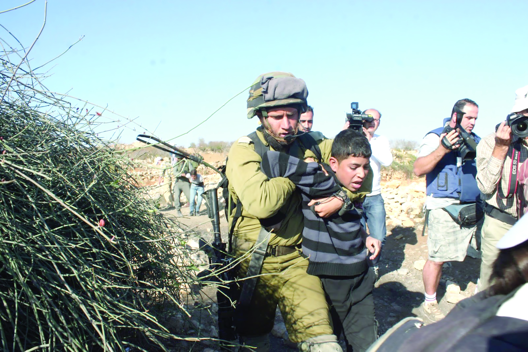 مساعٍ فلسطينية لتدويل ملف الأسرى