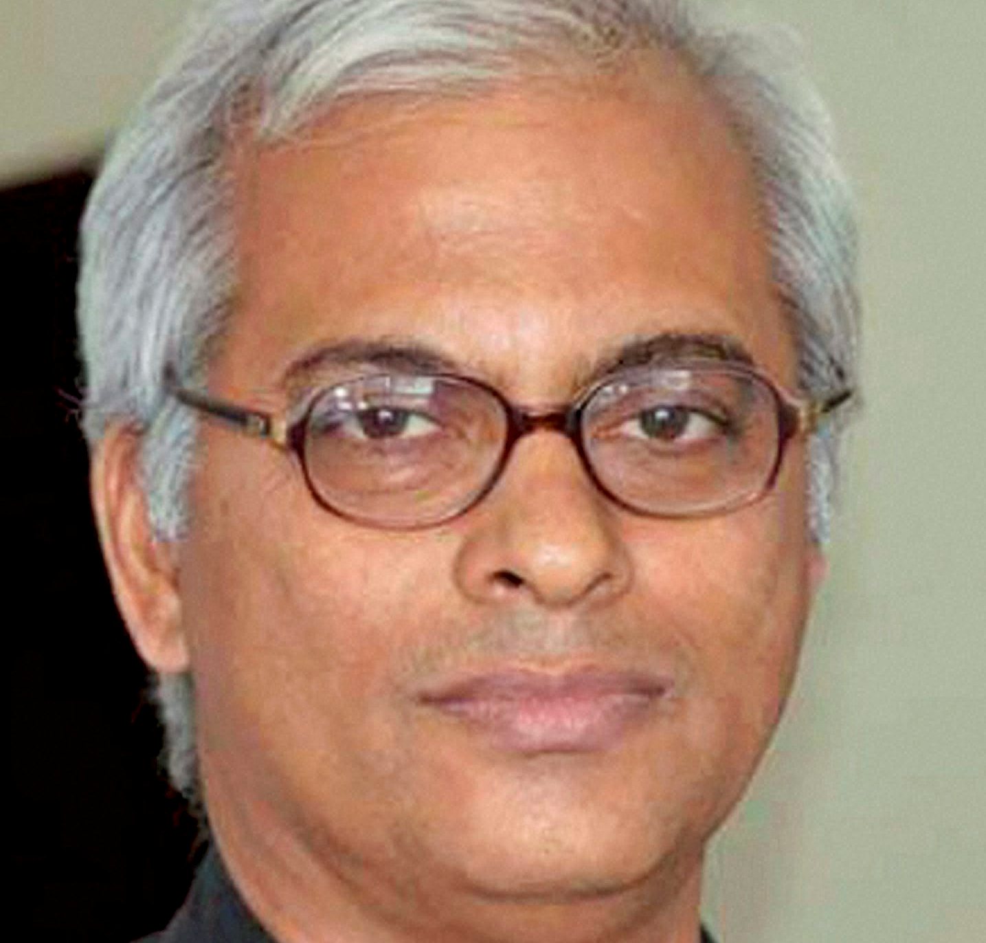 Take steps to secure release of Father Uzhunnalil   