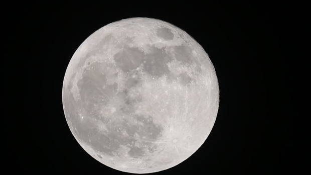 Clear skies over Oman for tonight's Supermoon