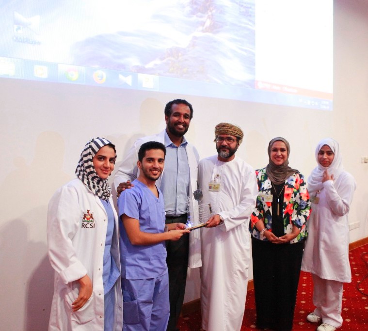 مستشفى جامعة السلطان قابوس يحتفل بيوم الجودة والسلامة