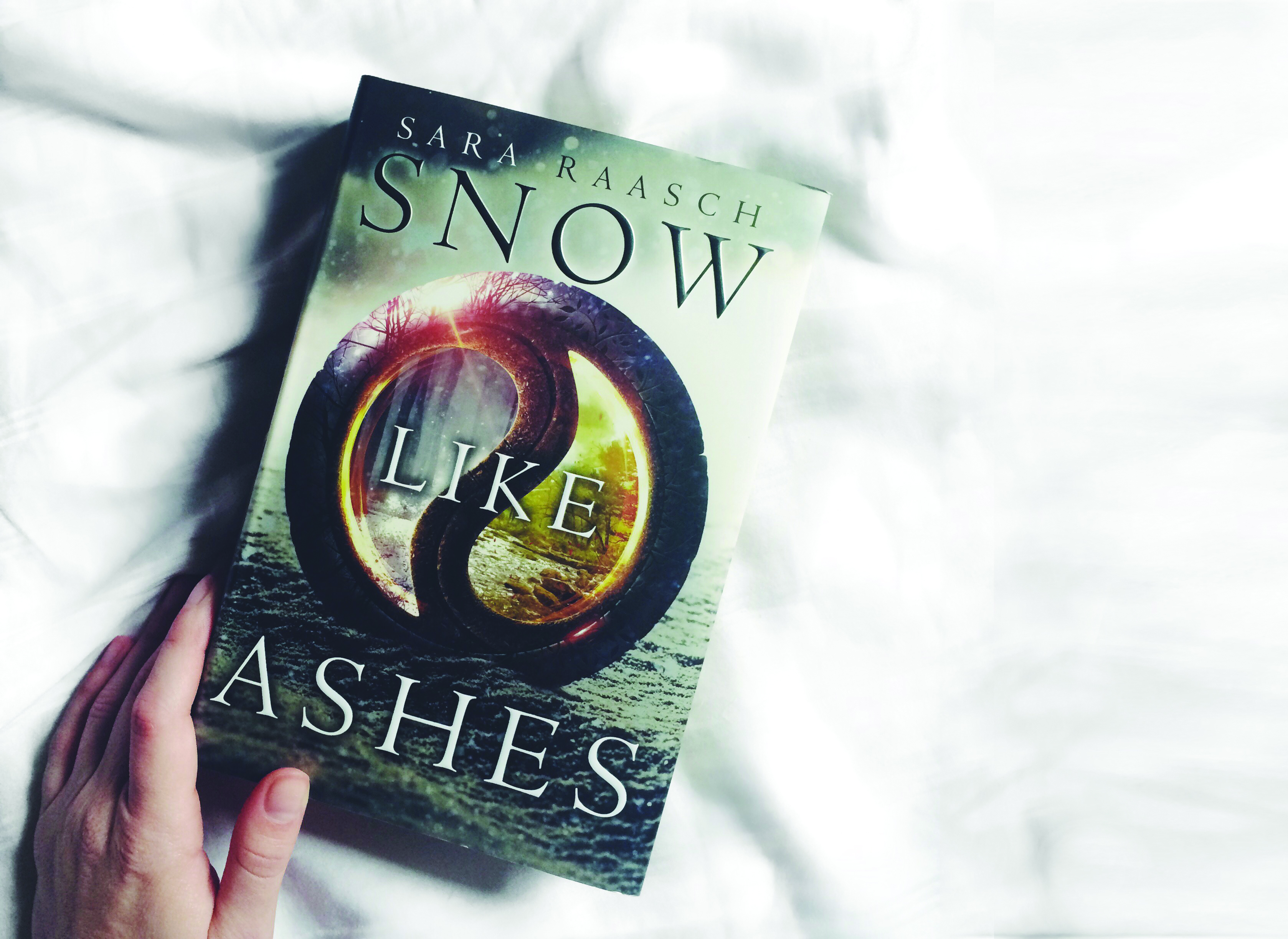 Book Review: Snow like Ashes by Sara Raasch