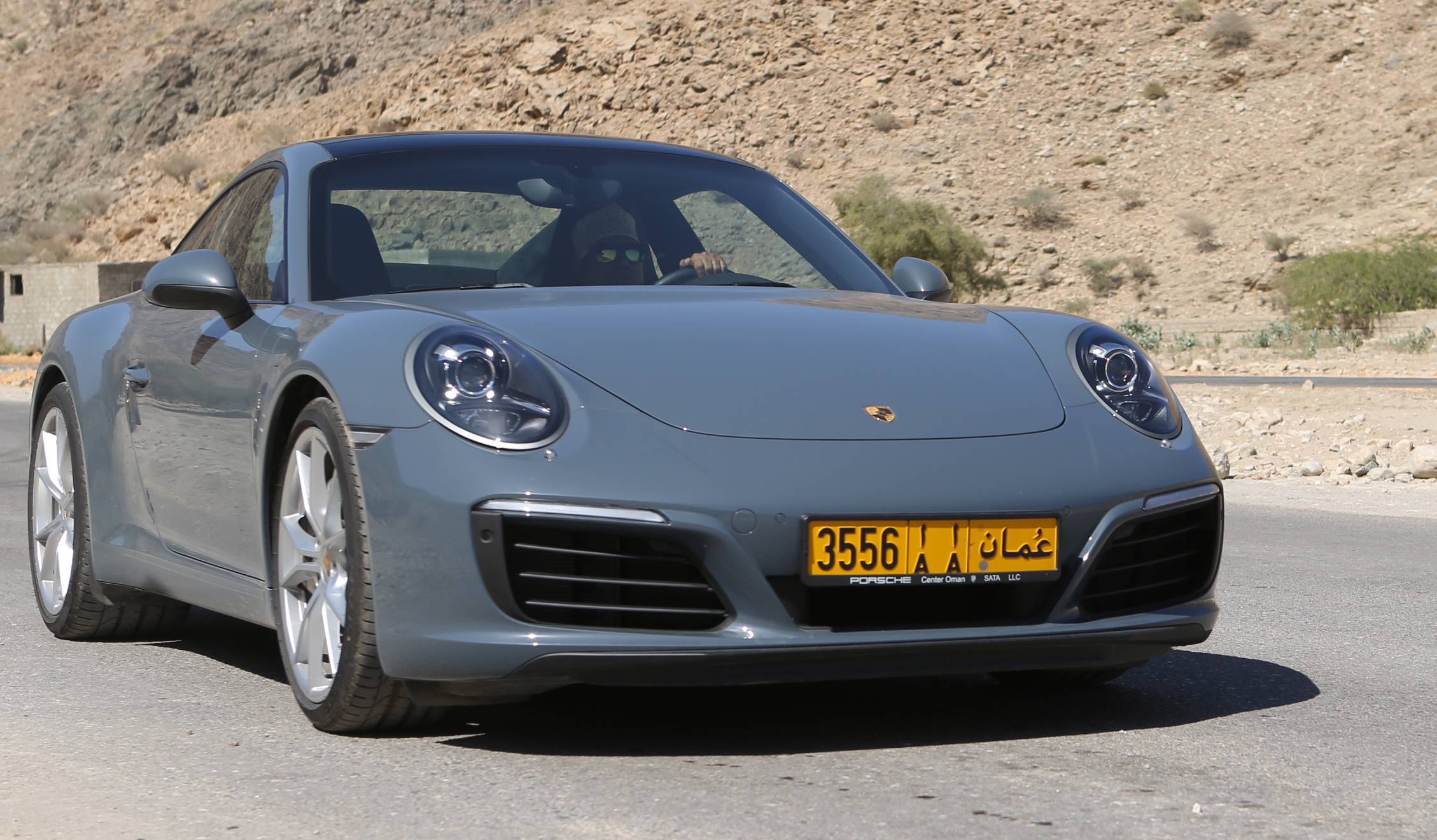 Oman Motoring: A day with seven Porsches