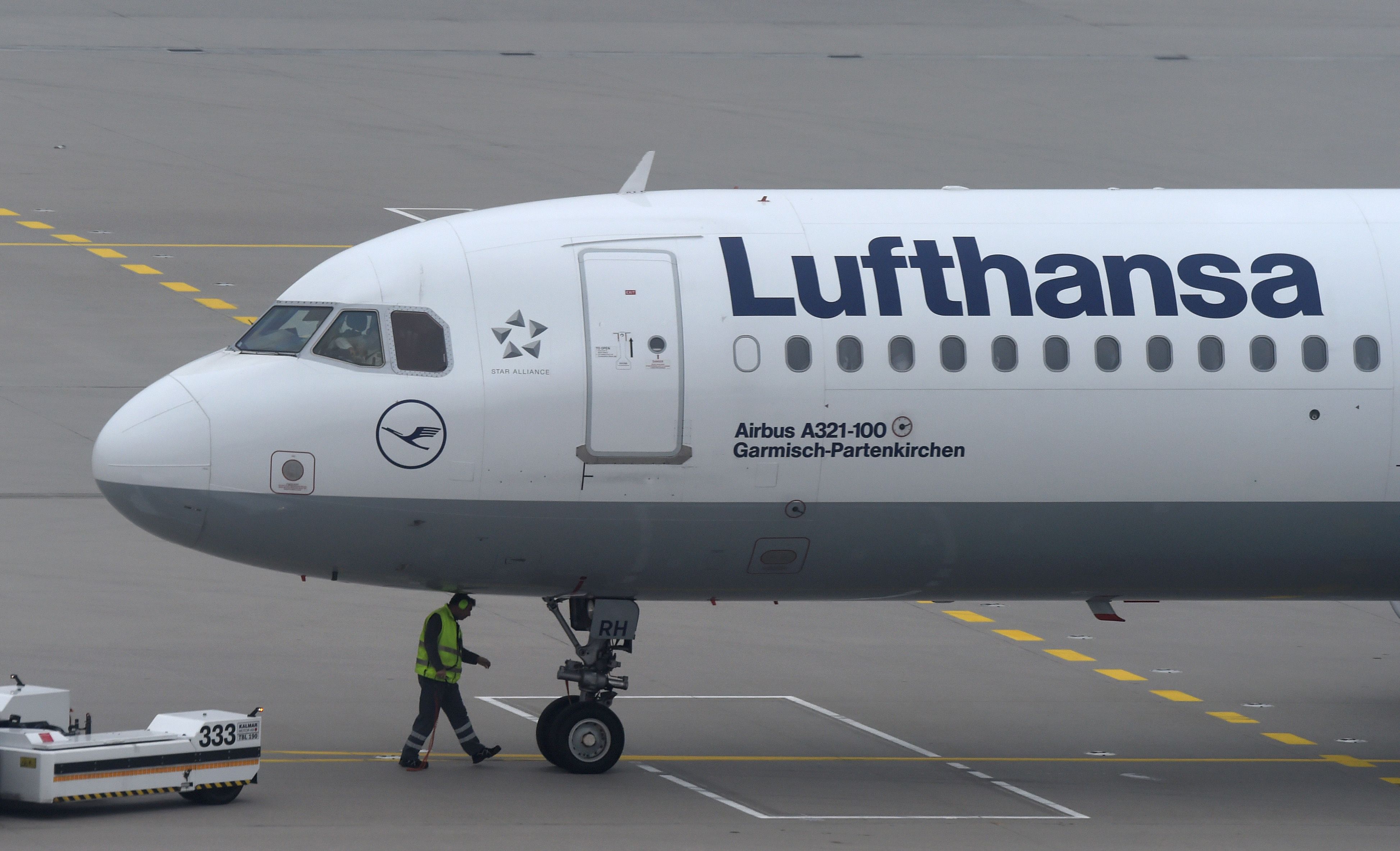 German court rejects Lufthansa's request to avert pilots' strike