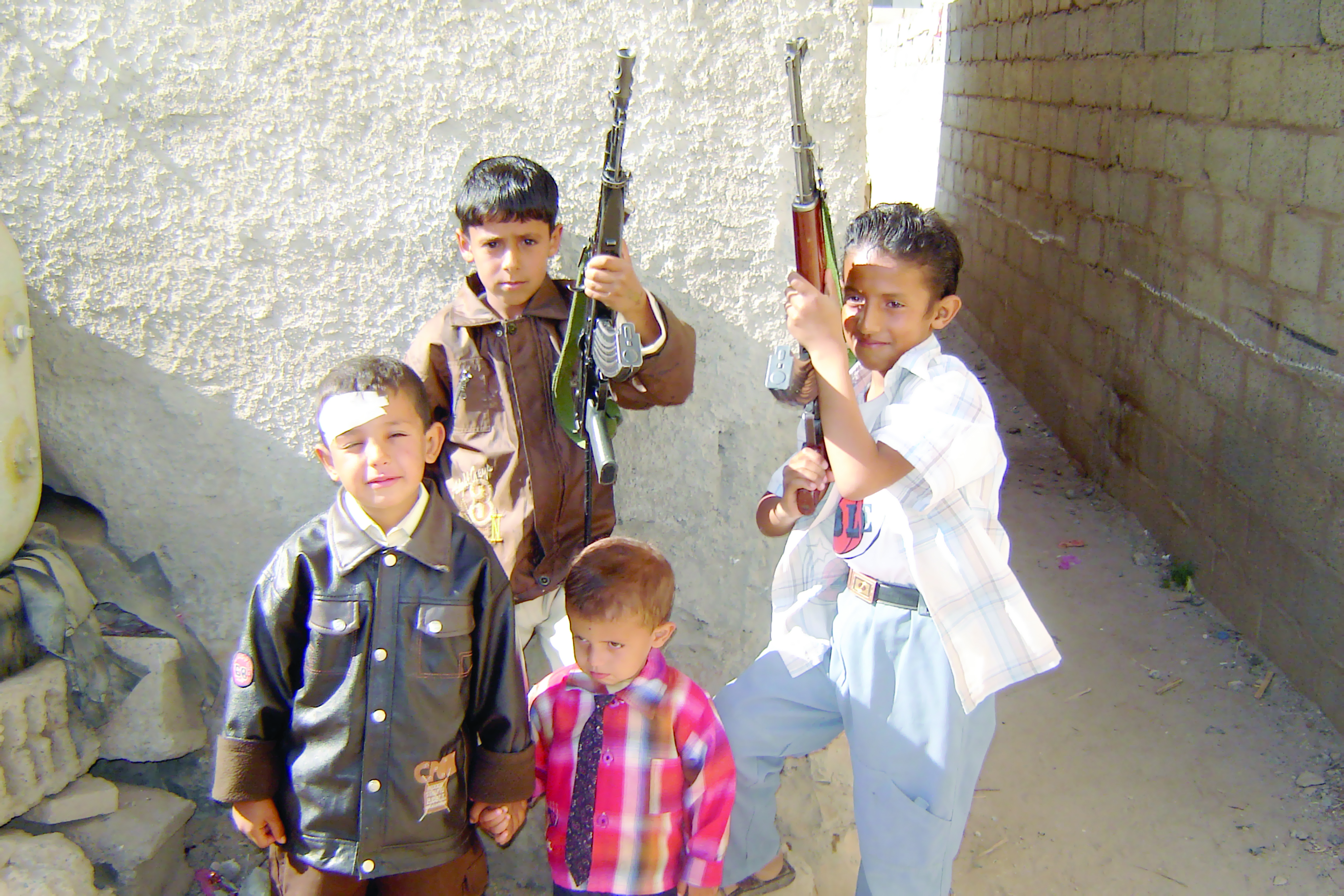 «يونيسف»: 1249 طفلاً

تم تجنيدهم في اليمن