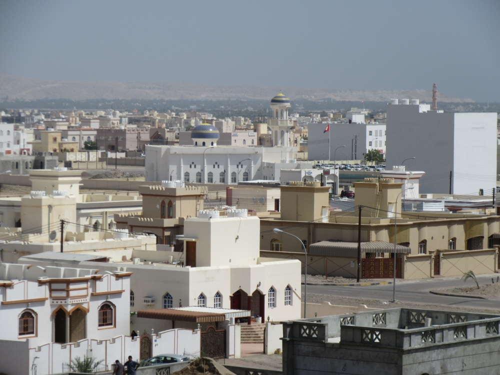 تراجع نسبي للملكيات العقارية المحلية والخليجية في السلطنة