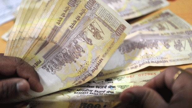 'We will not take the scrapped notes' State Bank of India Muscat tells worried expats