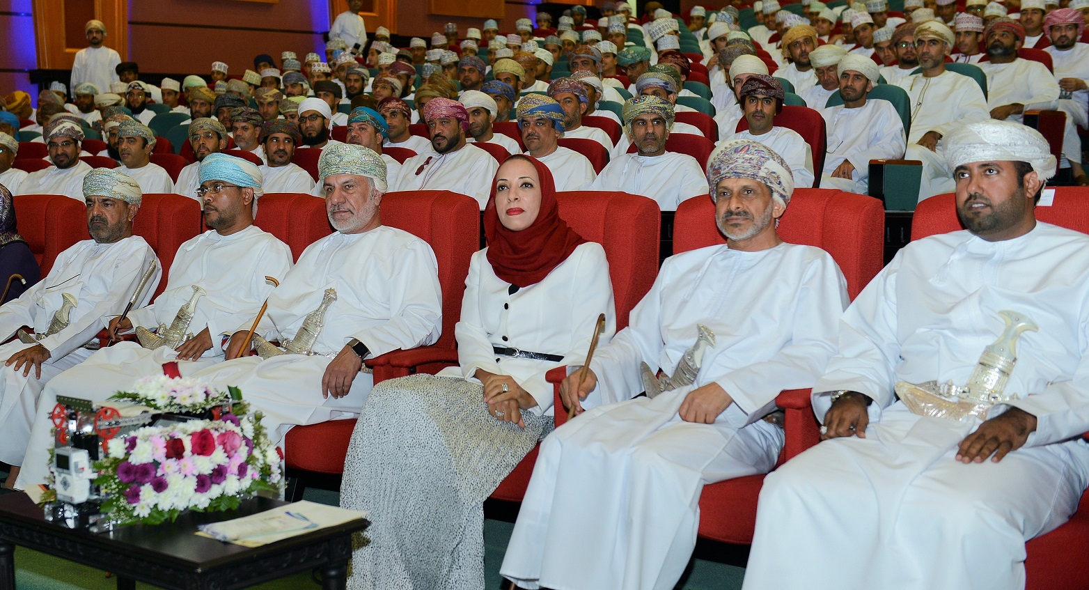 التربية: تطوير التقنيات في النظام التعليمي للتعامل مع الفضاء الإلكتروني