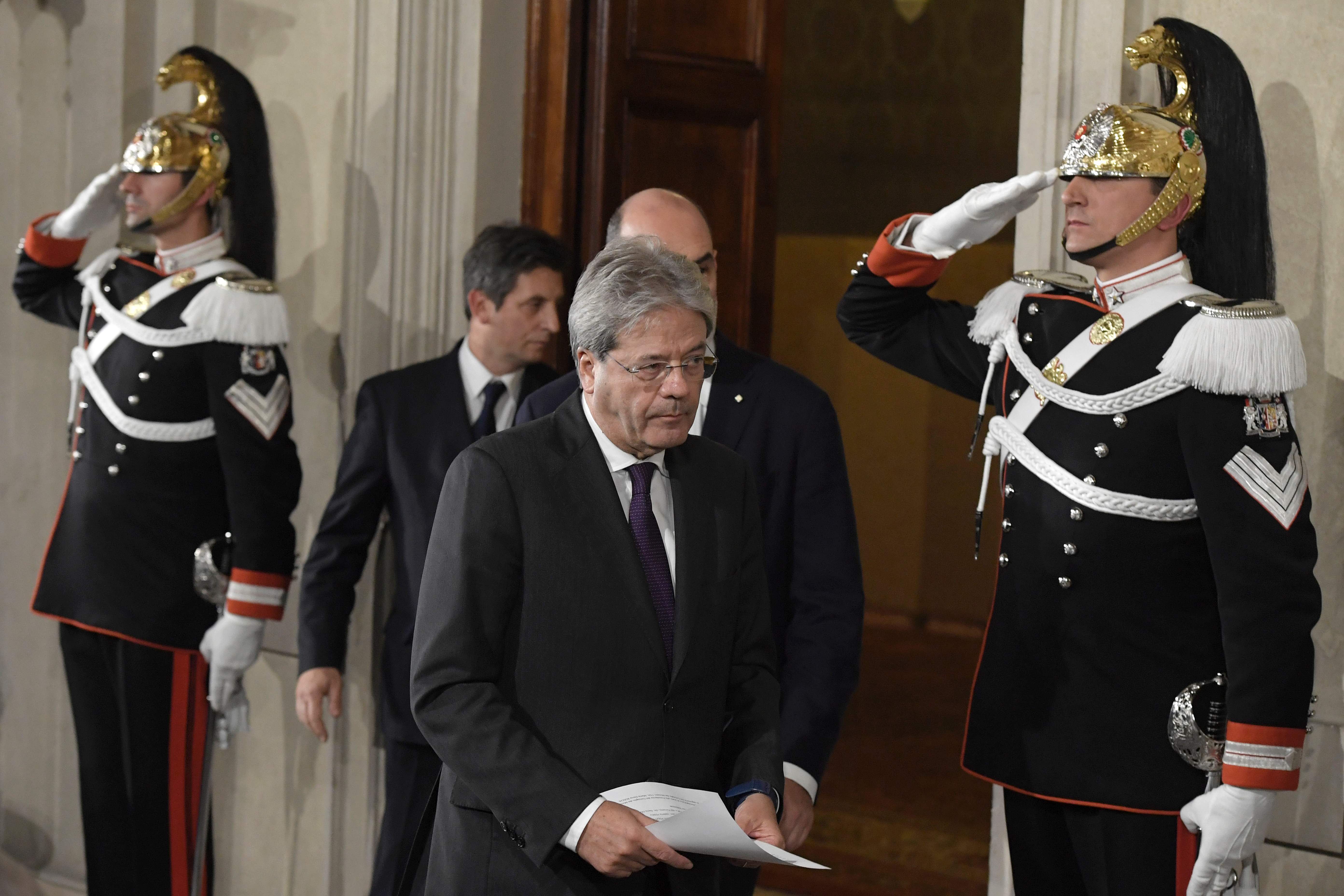 New Italian PM Gentiloni unveils new government, but centre-right ally threatens to quit
