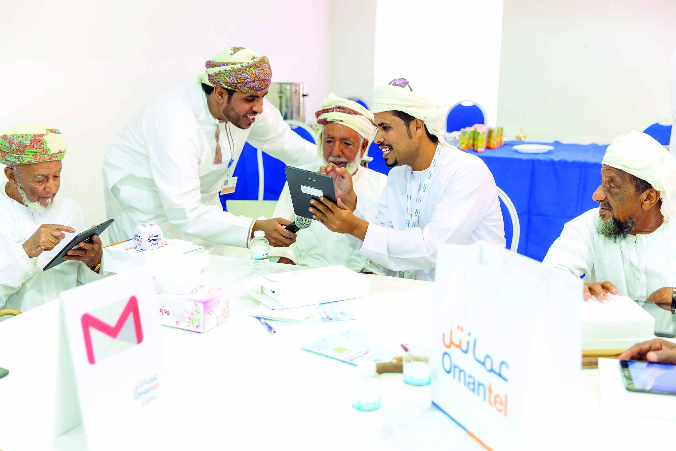 برنامج «عمانتل والأوائل» يصل ولاية إبراء