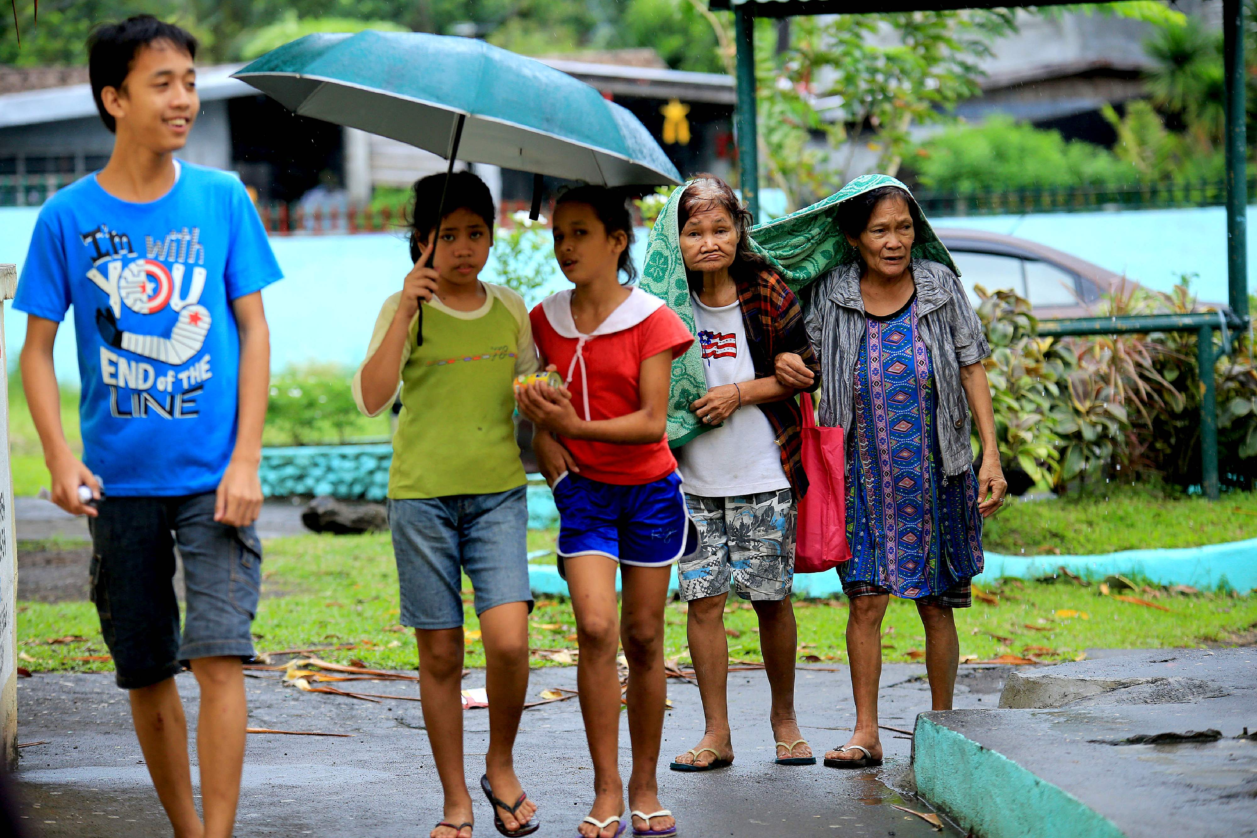 Typhoon Nock-ten intensifies as it approaches Philippines