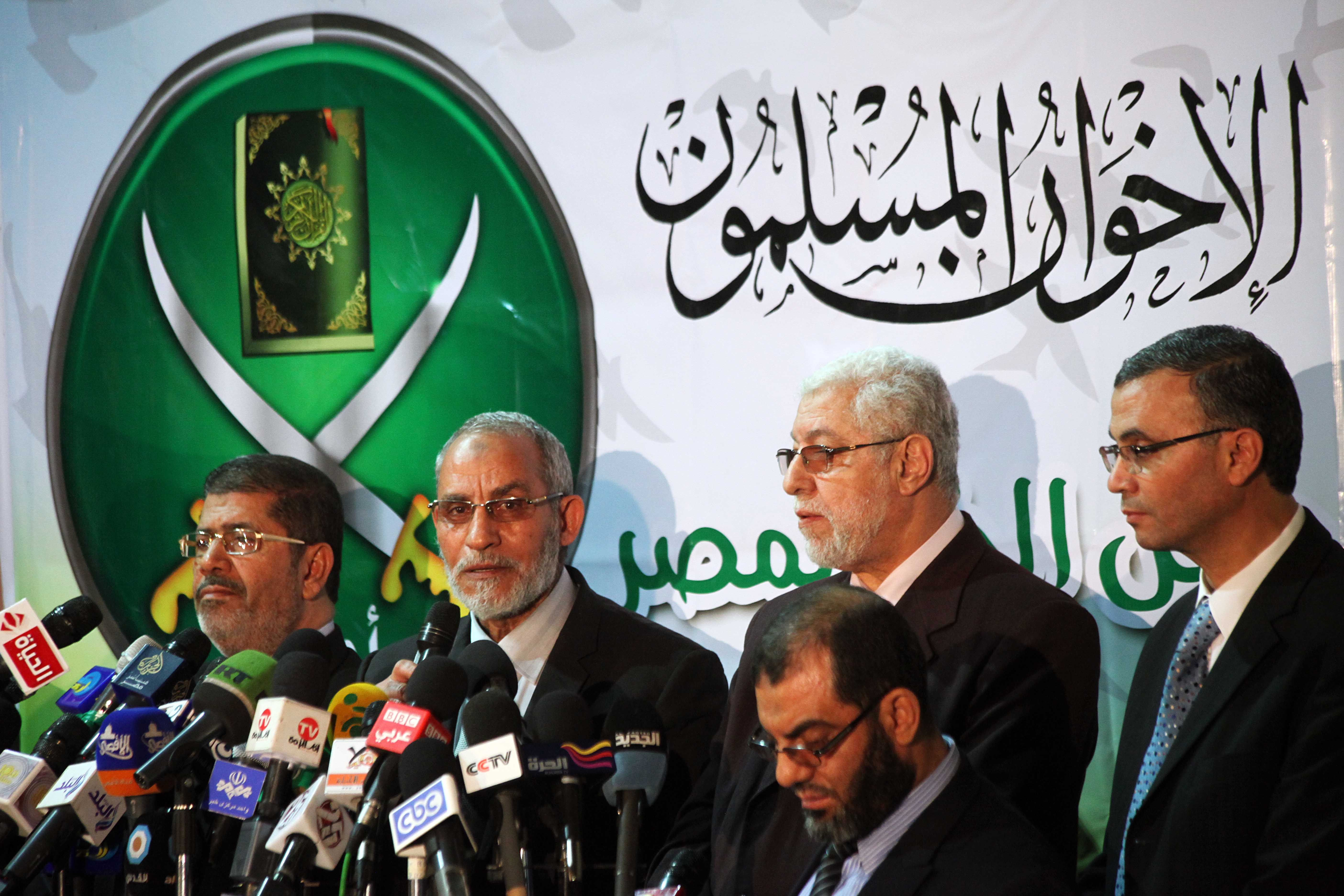 كم يبلغ عدد أعضاء الإخوان وما هو حجم مواردهم المالية؟
