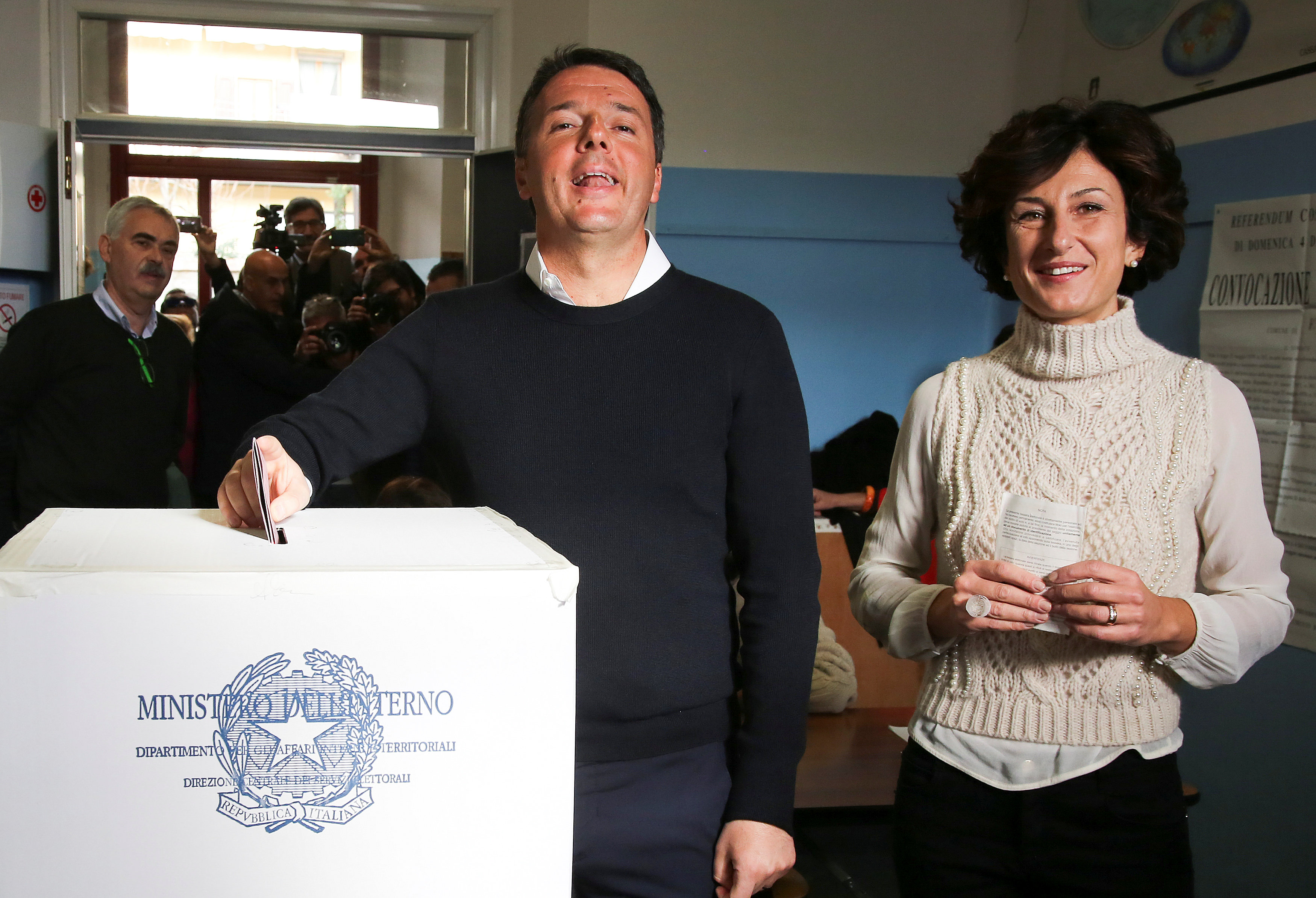 Italy votes in referendum with PM Renzi's future at stake