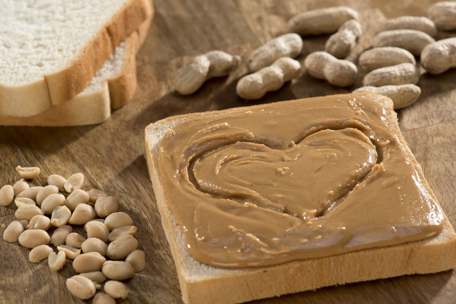 8  مواد يمكننا الاستغناء عنها بسهولة في تغذيتنا