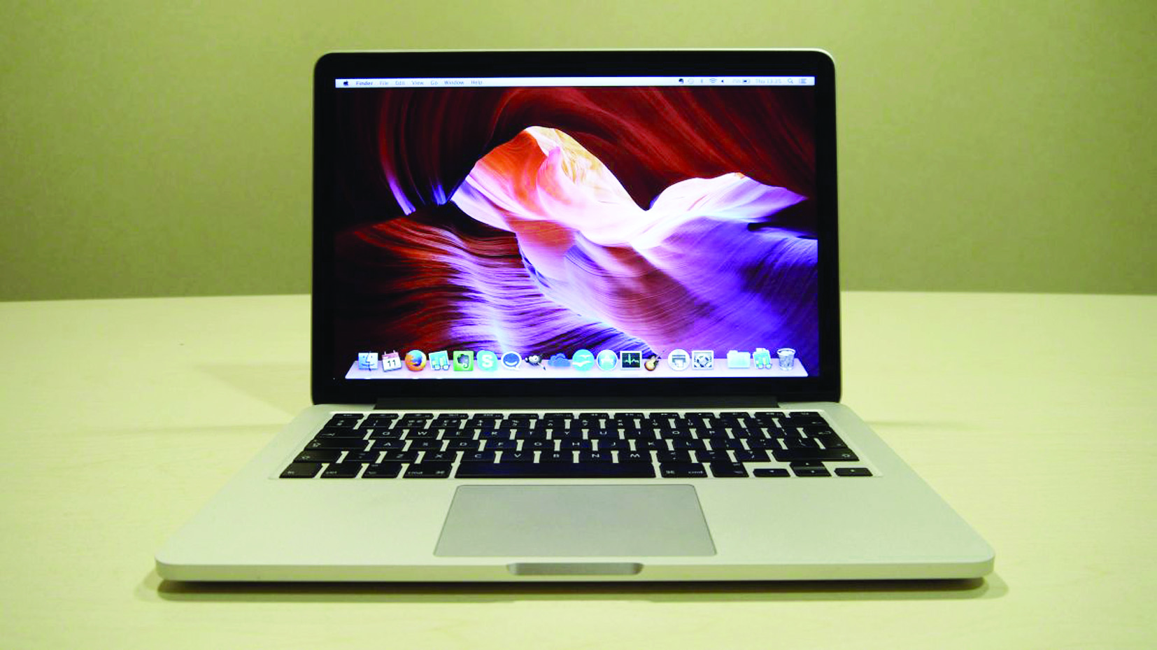 ظهور مشاكل في بطارية أحدث حواسيب MacBook Pro