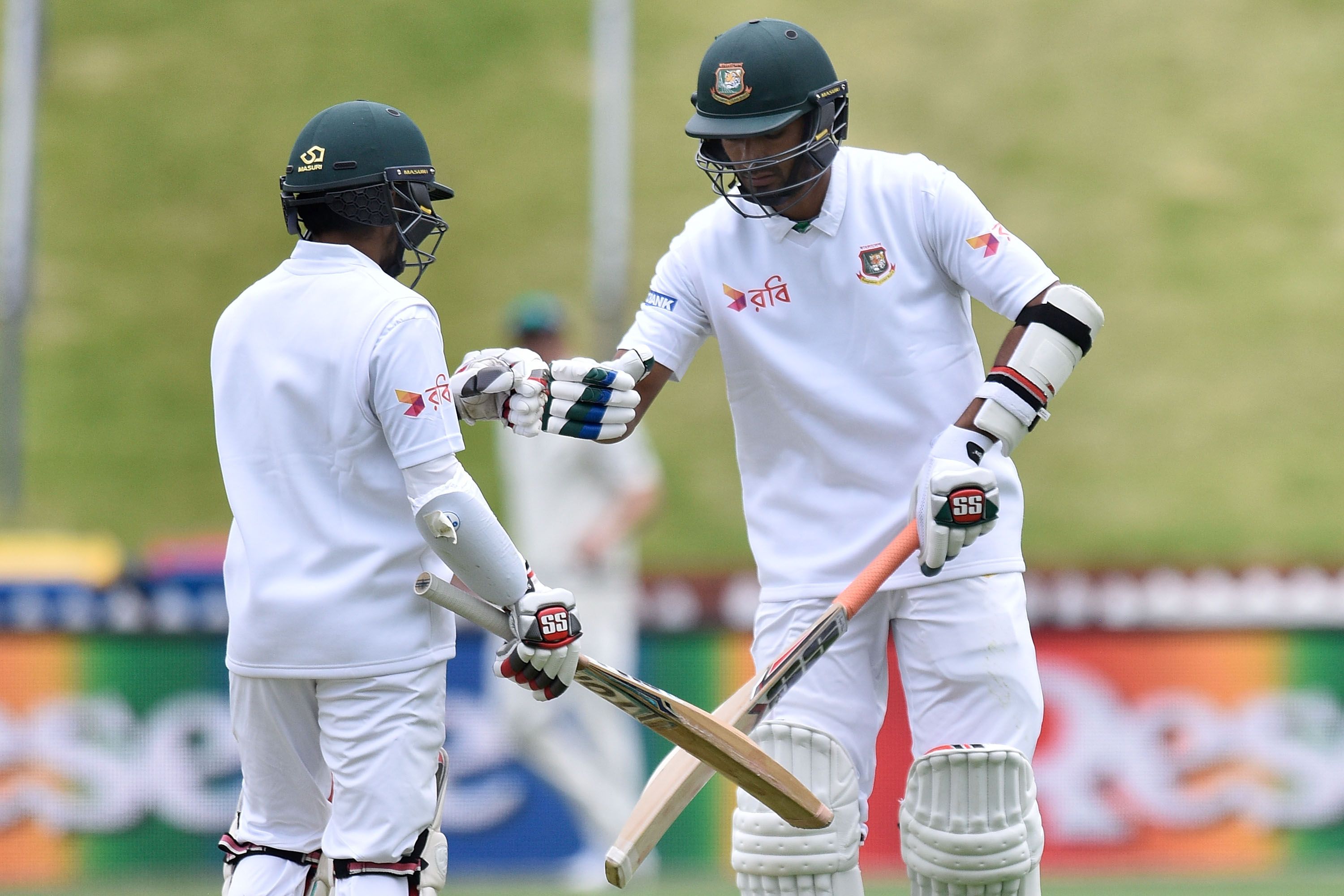 Cricket: South Africa opt to bat against Sri Lanka in Amla's 100th test