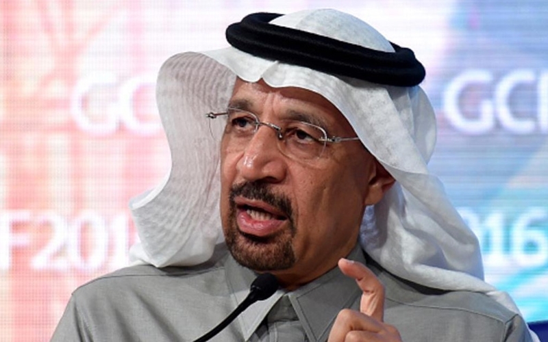 وزير الطاقة السعودي: سحب 5ر1 مليون برميل نفط من السوق