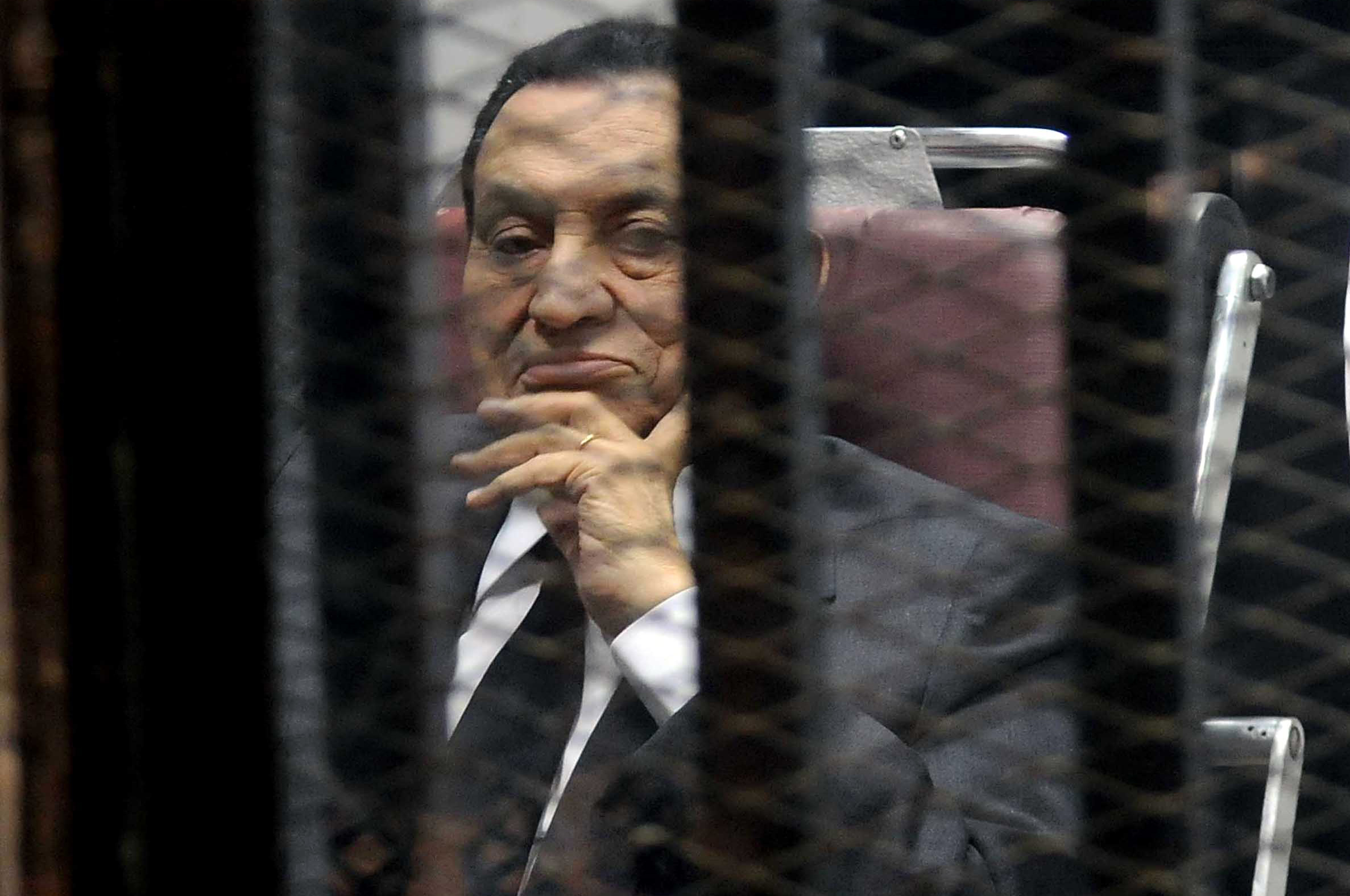 (4) ماذا لو استمر مبارك في حكم مصر؟ تراجع صافي الدين العام  عن معدله الحالي