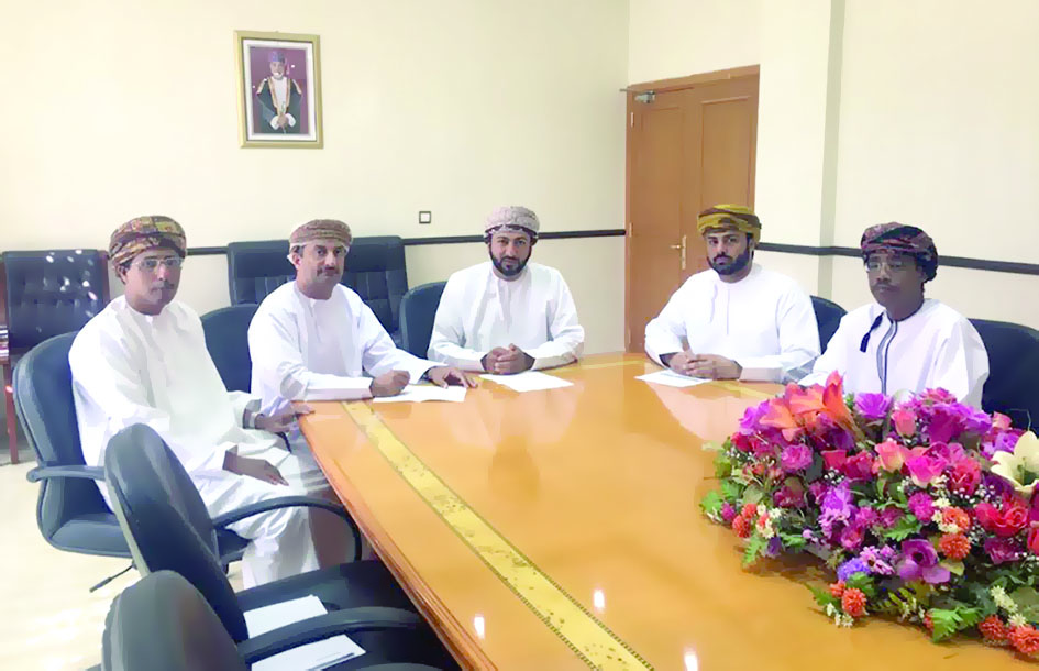 رفع الحد الأدنى لأجور العمانيين بمجمع ليا الطبي بصلالة