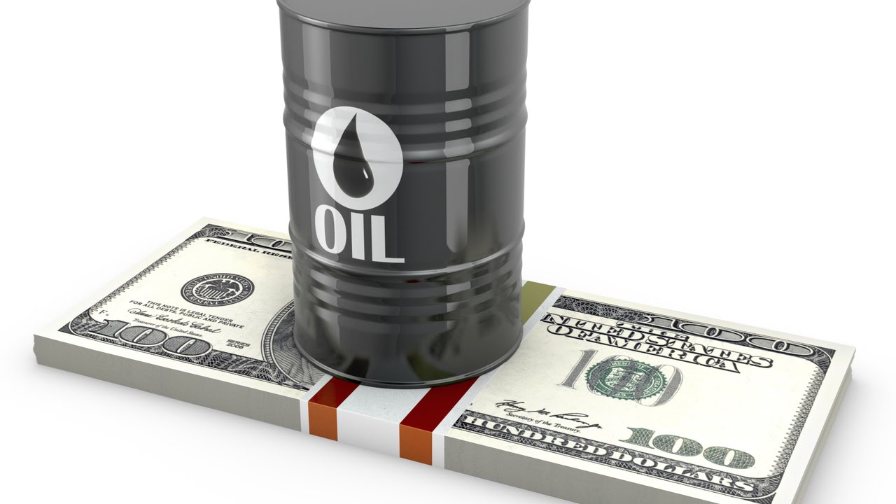 أسعار النفط عند أعلى مستوى في 18 شهراً والأنظار على خفض الإنتاج