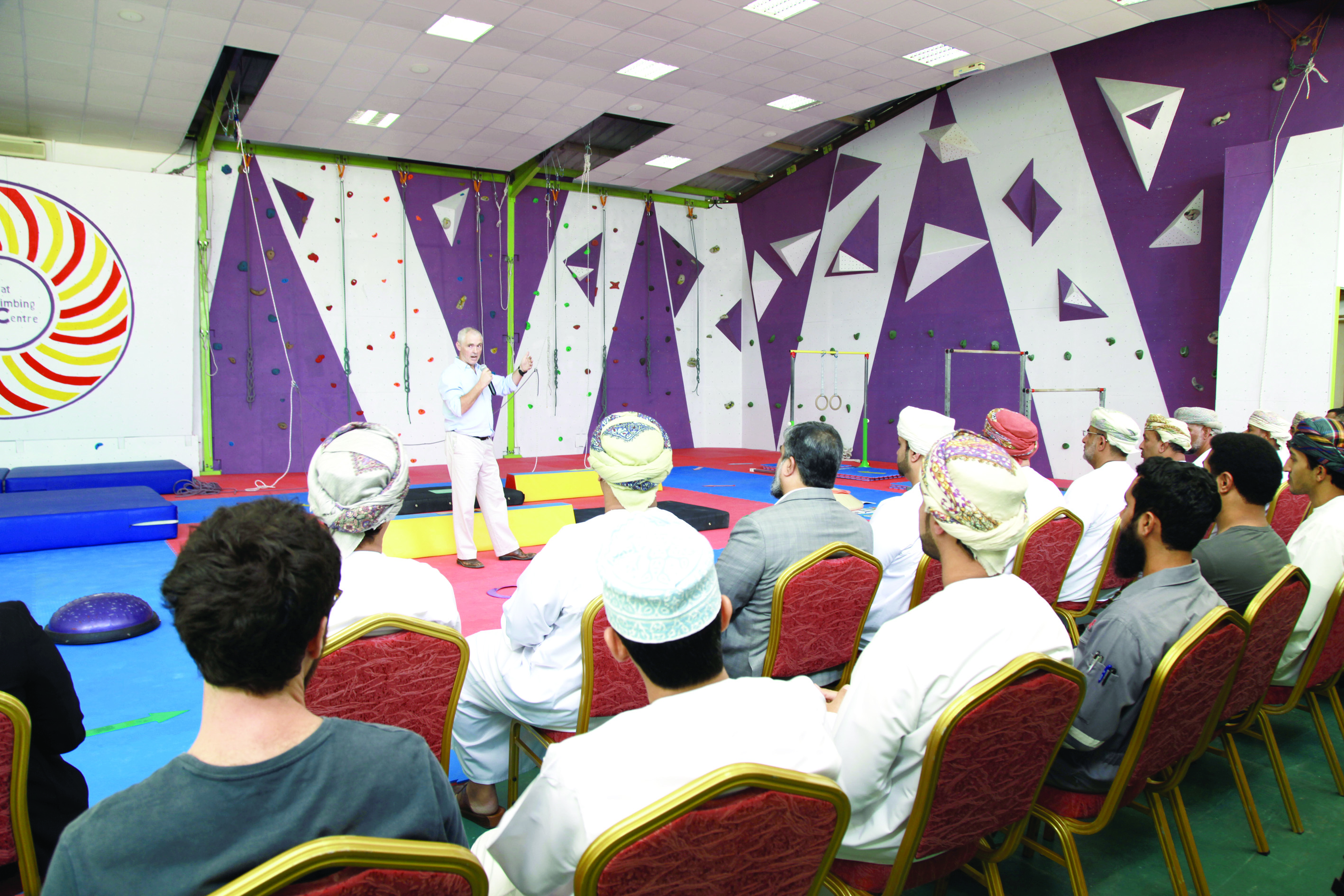 مجموعة نماء تدشن مركز مسقط للتسلق
