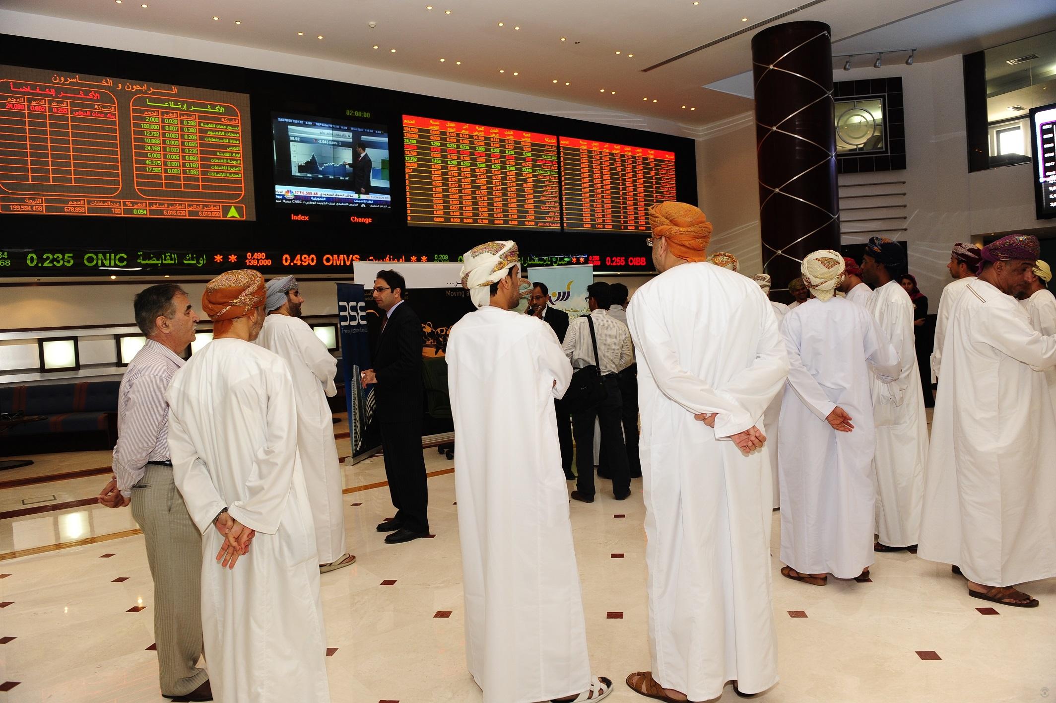 سوق مسقط يودّع 2016 بتراجع و يستقبل 2017 بإقبال المستثمرين العمانيين