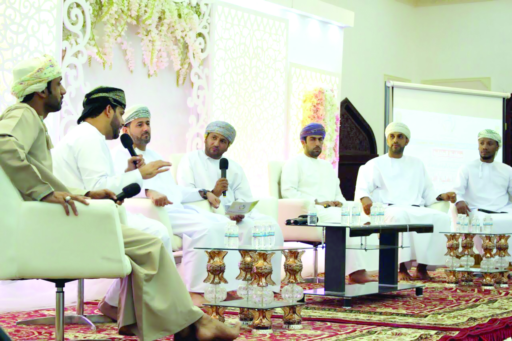 تحت شعار «الطريق إلى الاحتراف»

فريق الجزيرة ببهلاء ينظم ملتقى الفرق الأهلية الأول