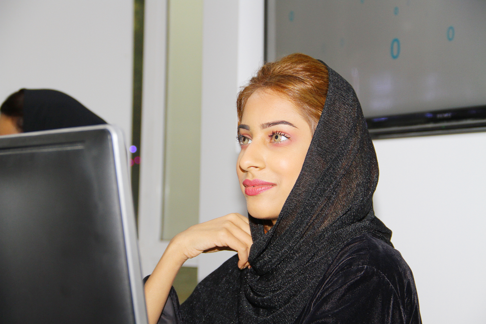 «عمانتل» تقدم مجموعة من خدماتها المميزة في متنزه النسيم