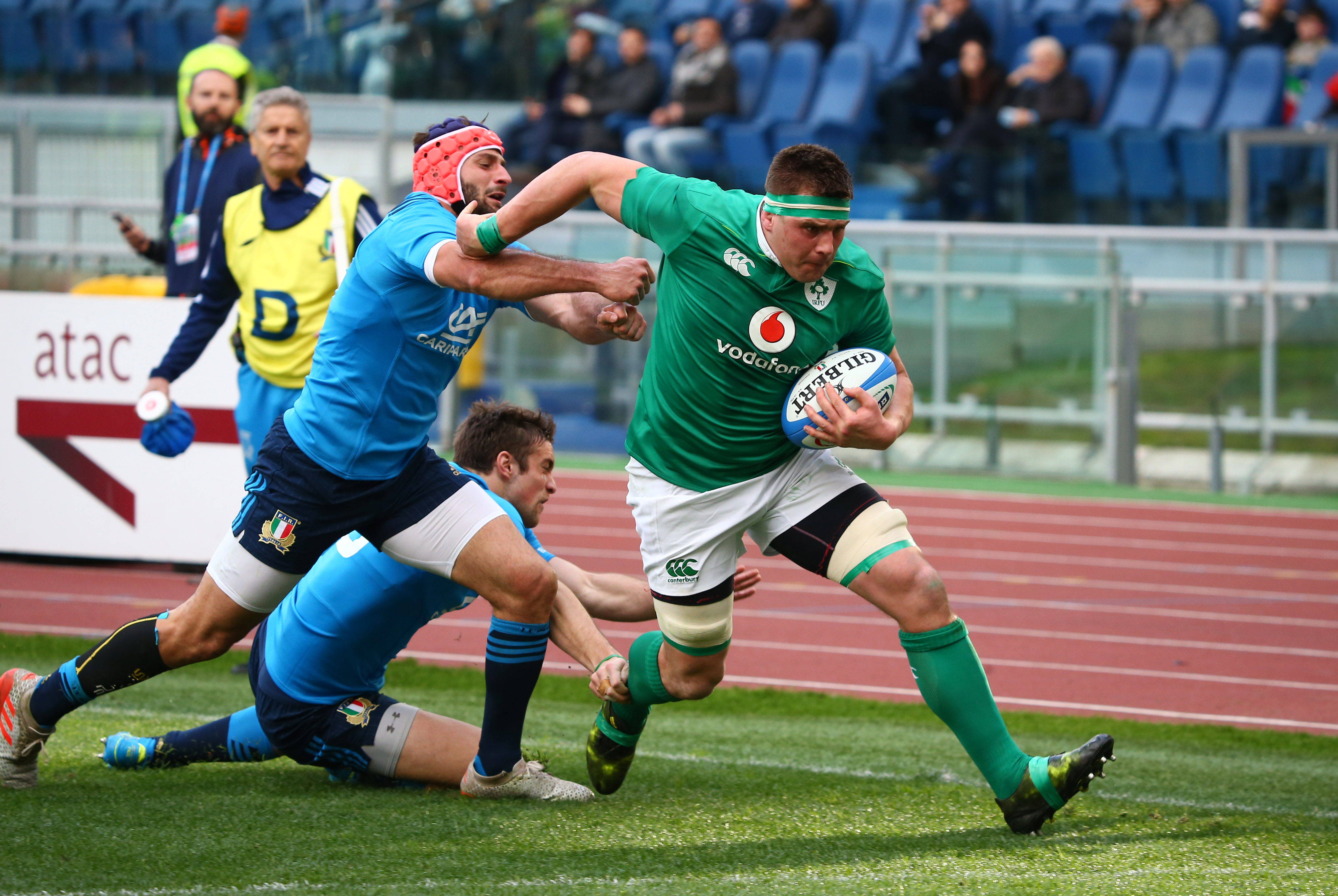 Rugby: Ireland crush Italy in bonus-point try fest
