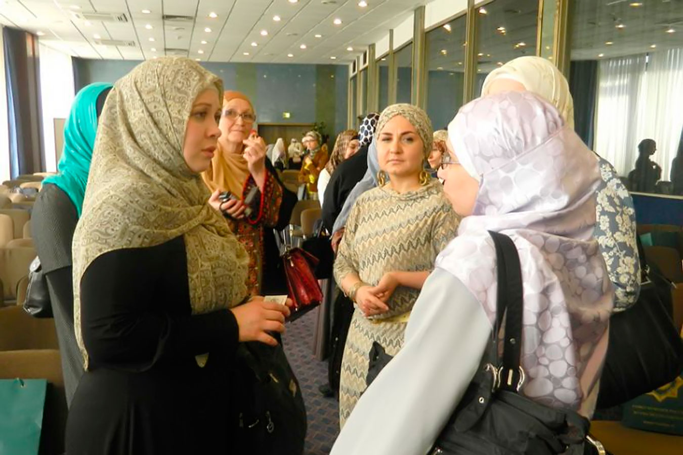تزايد أعداد الروس المؤيدين لإلغاء حظر الحجاب في المدارس