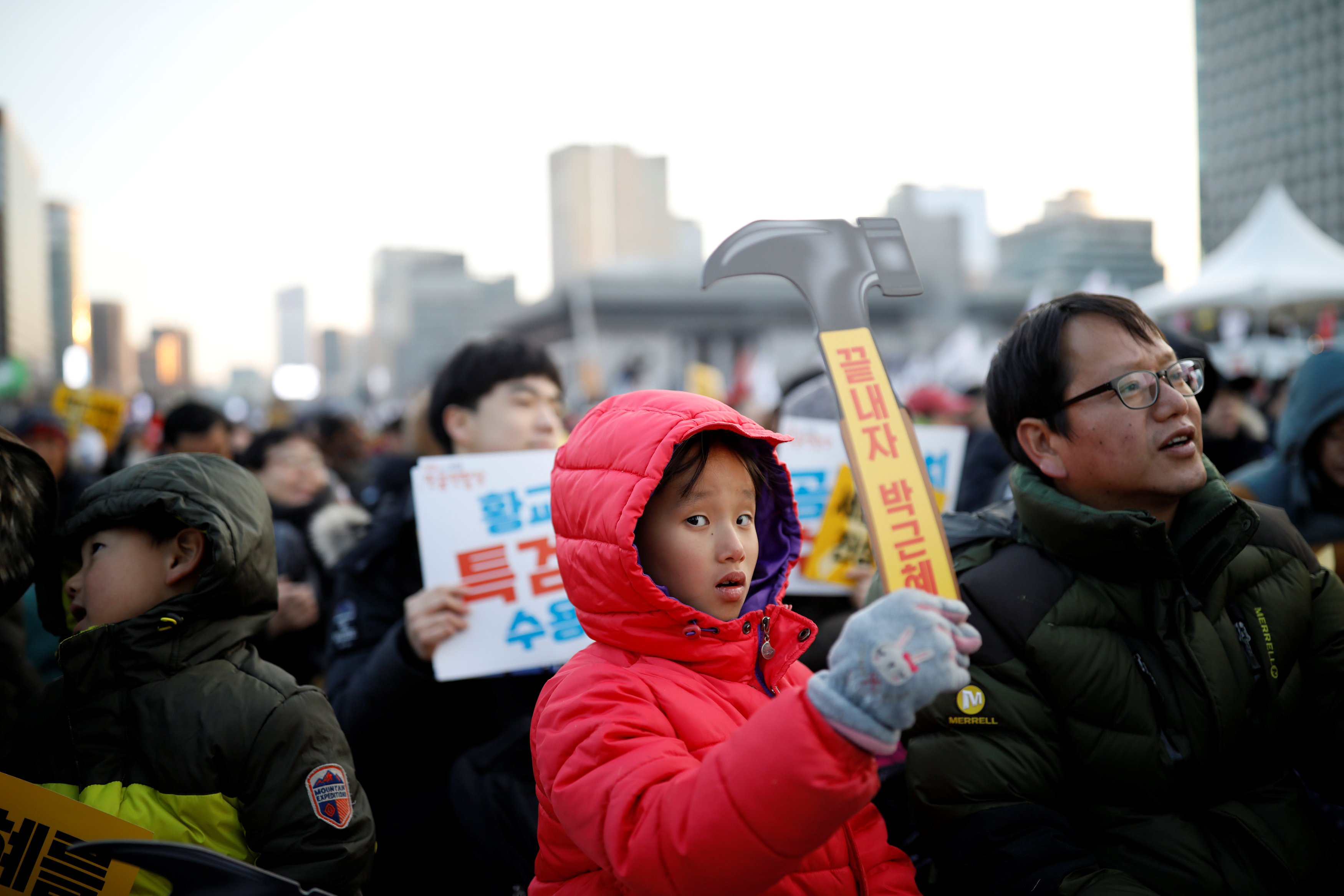 South Korean prosecutors are denied Park scandal probe extension