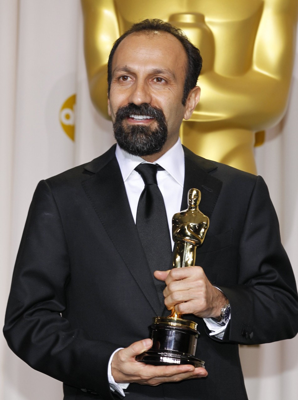 لماذا حذفت الخارجية الأمريكية تهنئتها لمخرج إيراني فاز بالأوسكار؟