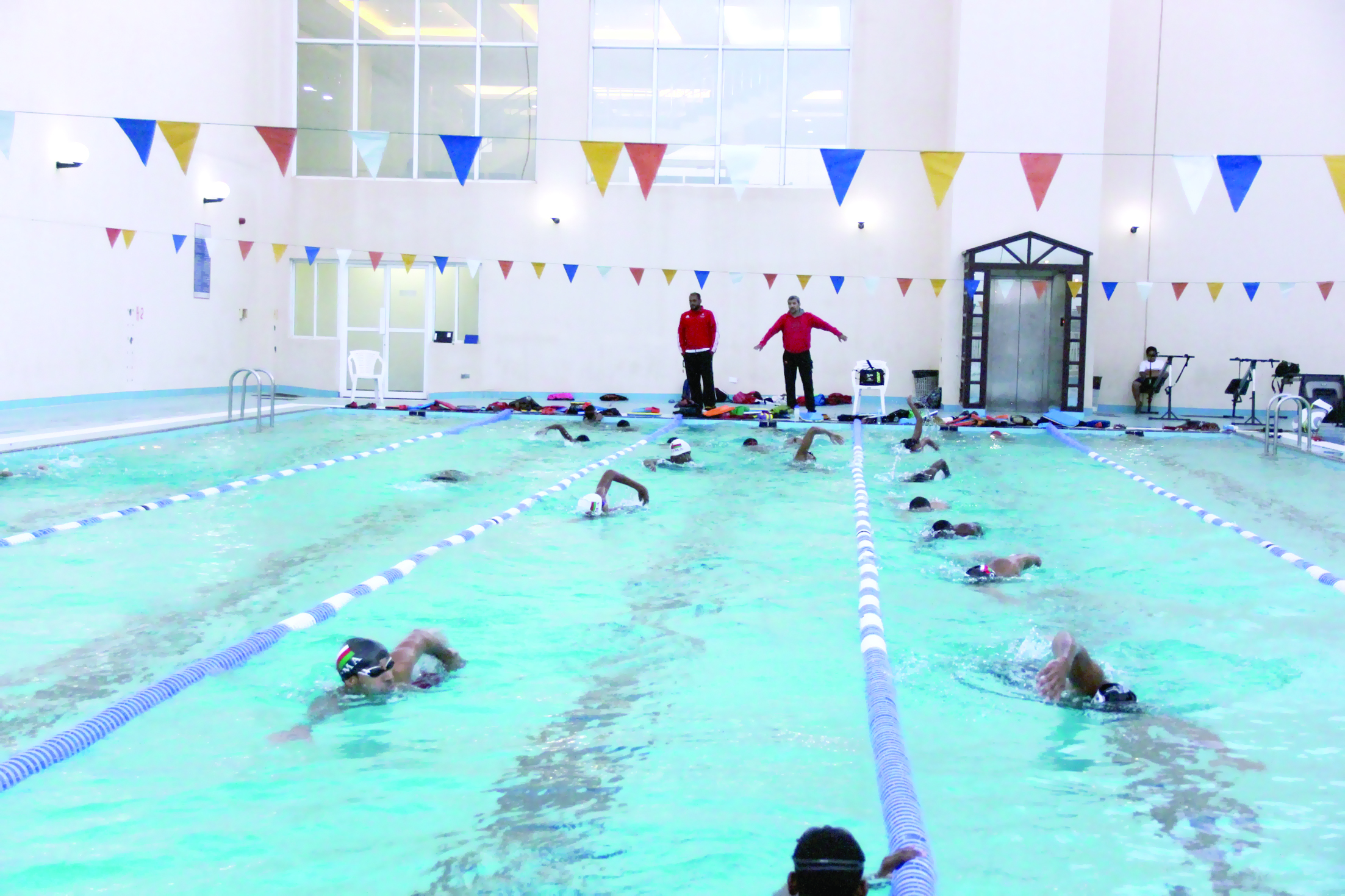 منتخب السباحة يستهل مشواره في البطولة الخليجية للسباحة القصيرة بالدوحة