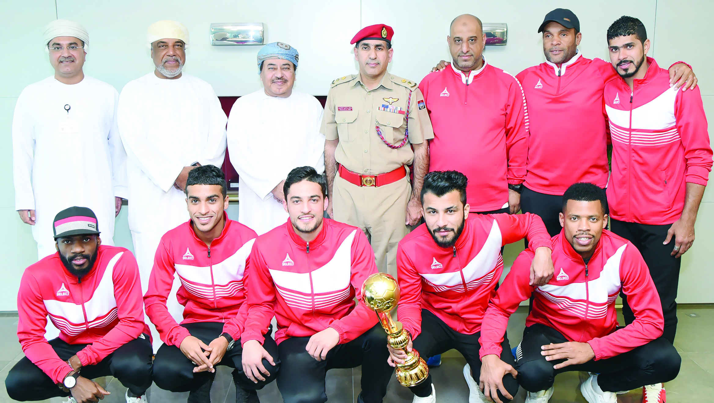 بنك مسقط يحتفل بتكريم المنتخب الوطني العسكري