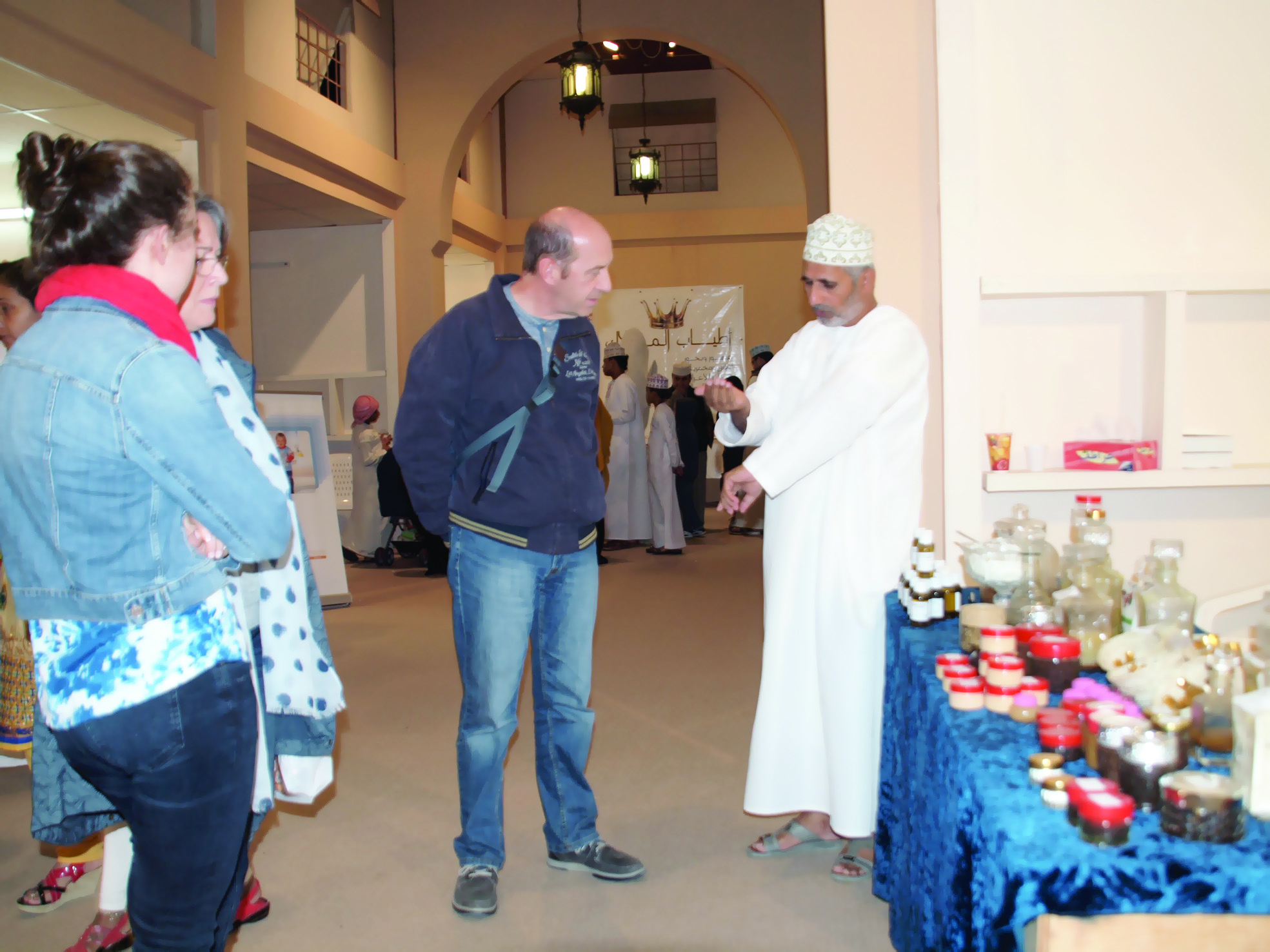 خلطات متنوعة من العطور والمخمريات مع "أم خولة"