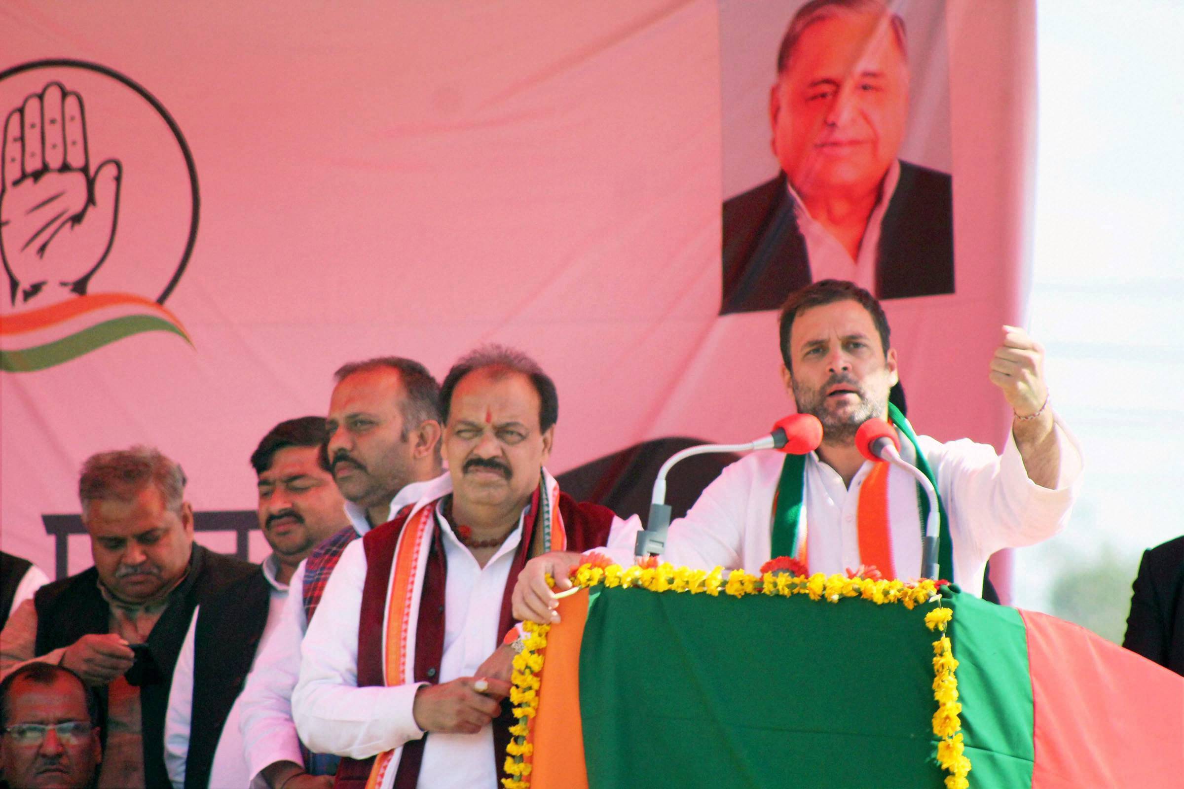 Rahul-Akhilesh counterattack after Modi's 'BJP storm' remark