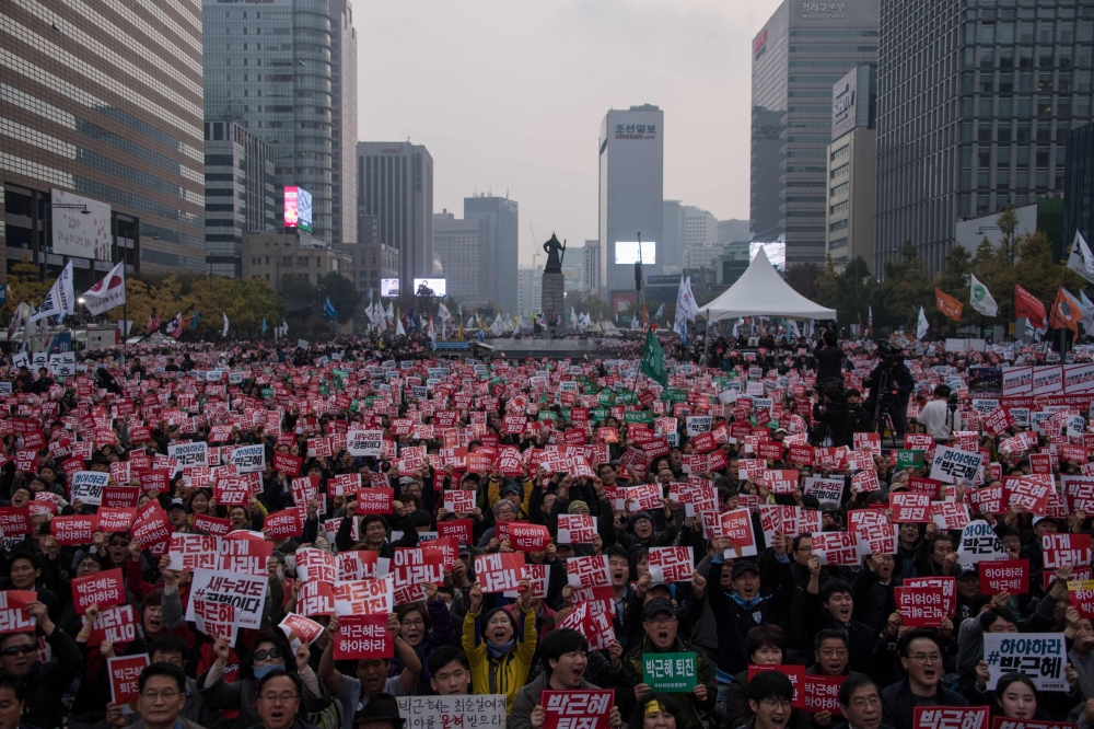 Blacklisted artists sue impeached Korean President Park Geun-hye