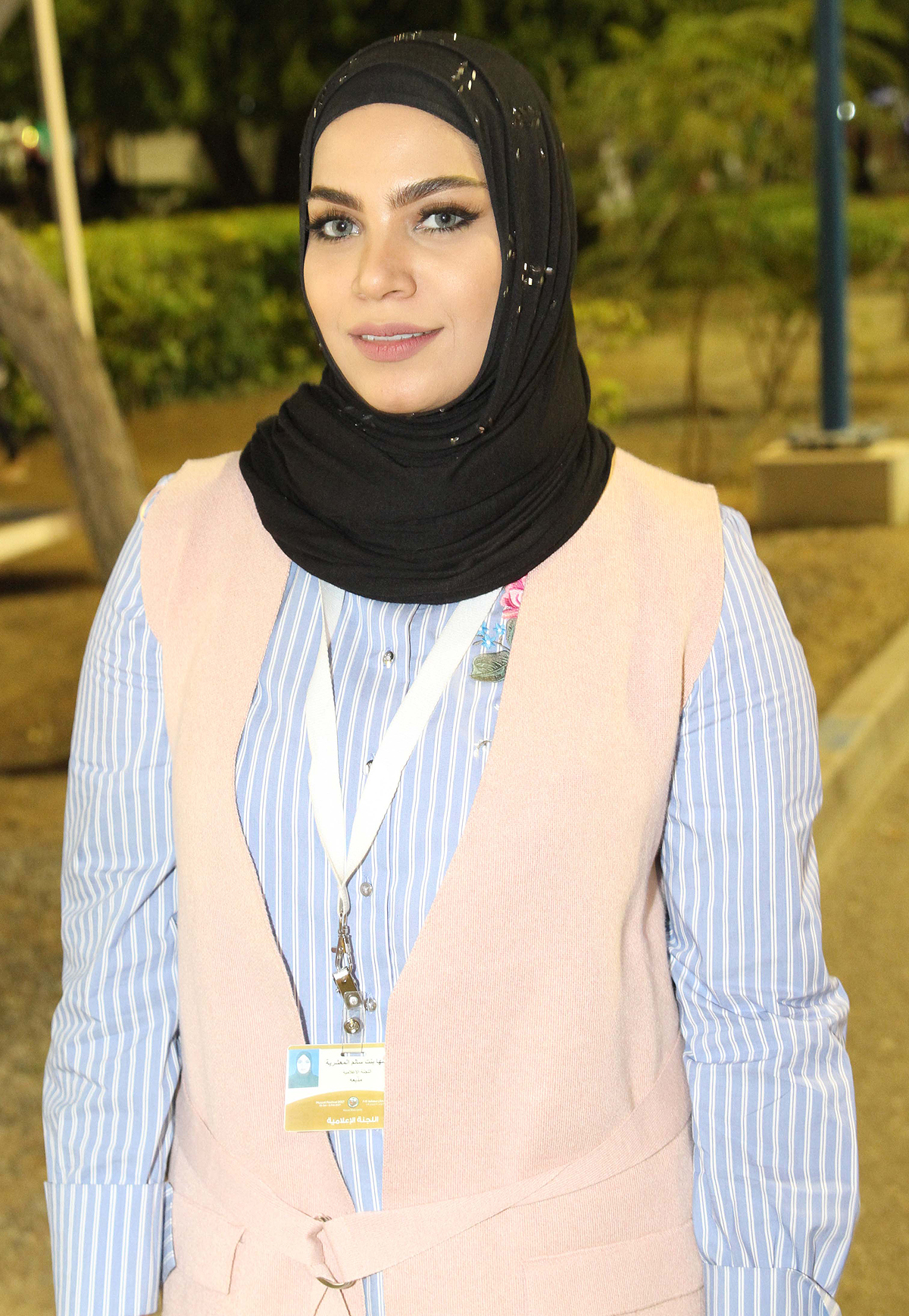 سها تتنقل بين العامرات والنسيم عبر إذاعة مسقط