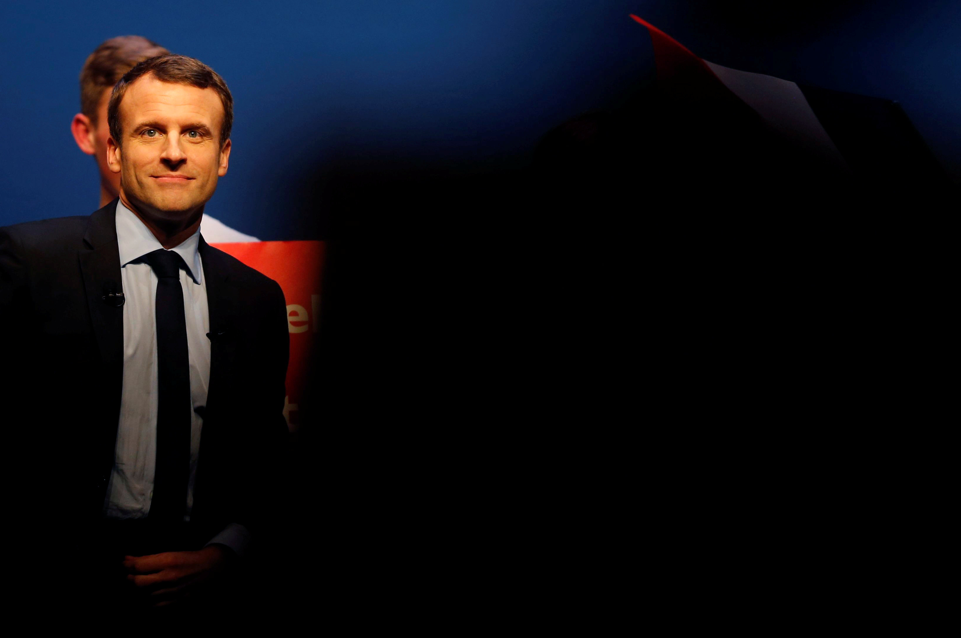 Macron strengthens core vote, seen beating Le Pen in French election