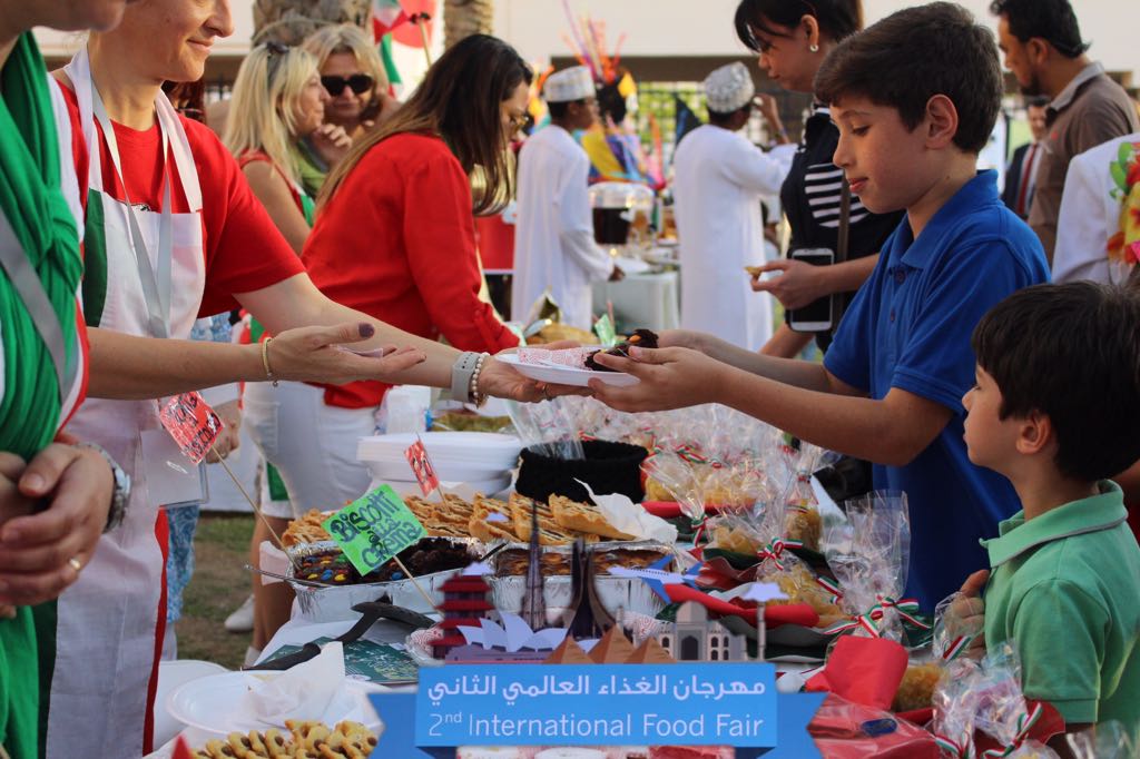 دار العطاء تنظم مهرجان الغذاء العالمي وعوائده المادية للأسر المعسرة