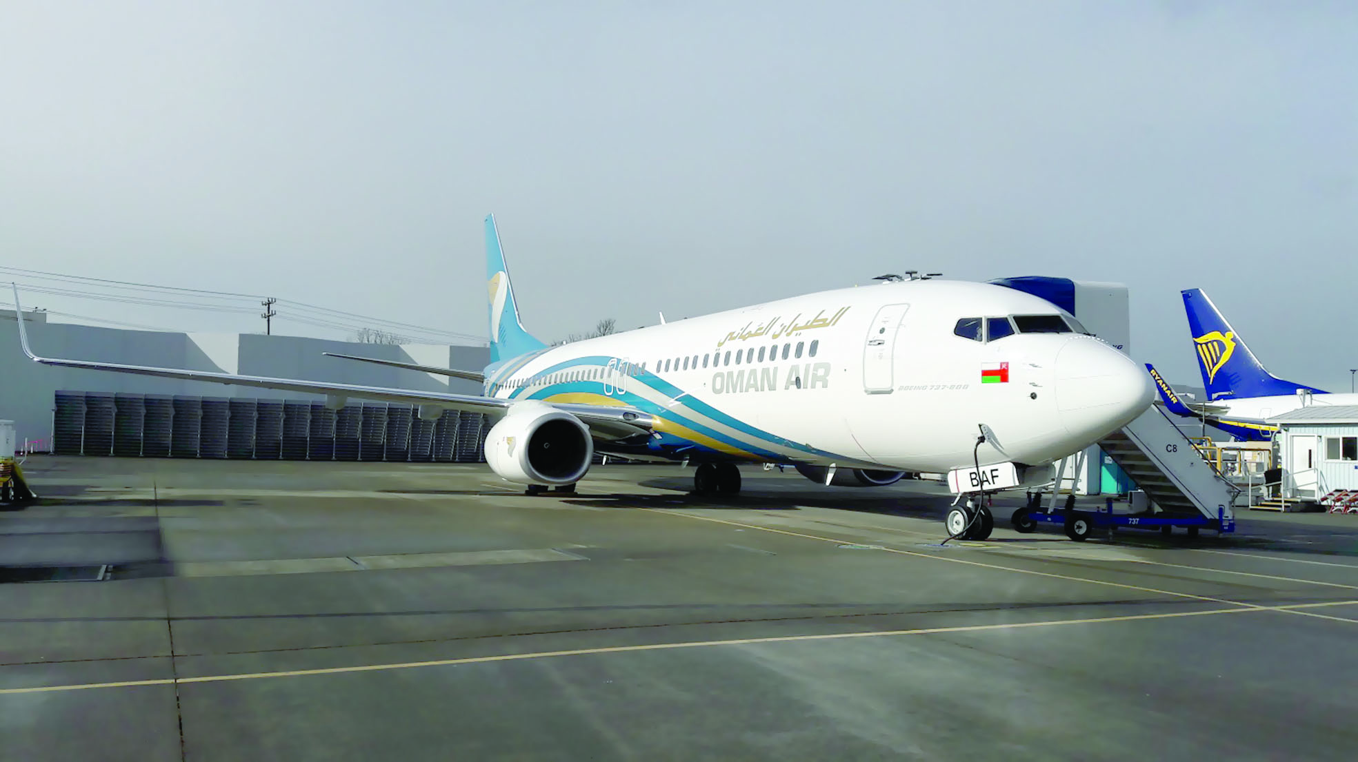 الطيران العُماني يستلم طائرة بوينج 800-737 جديدة