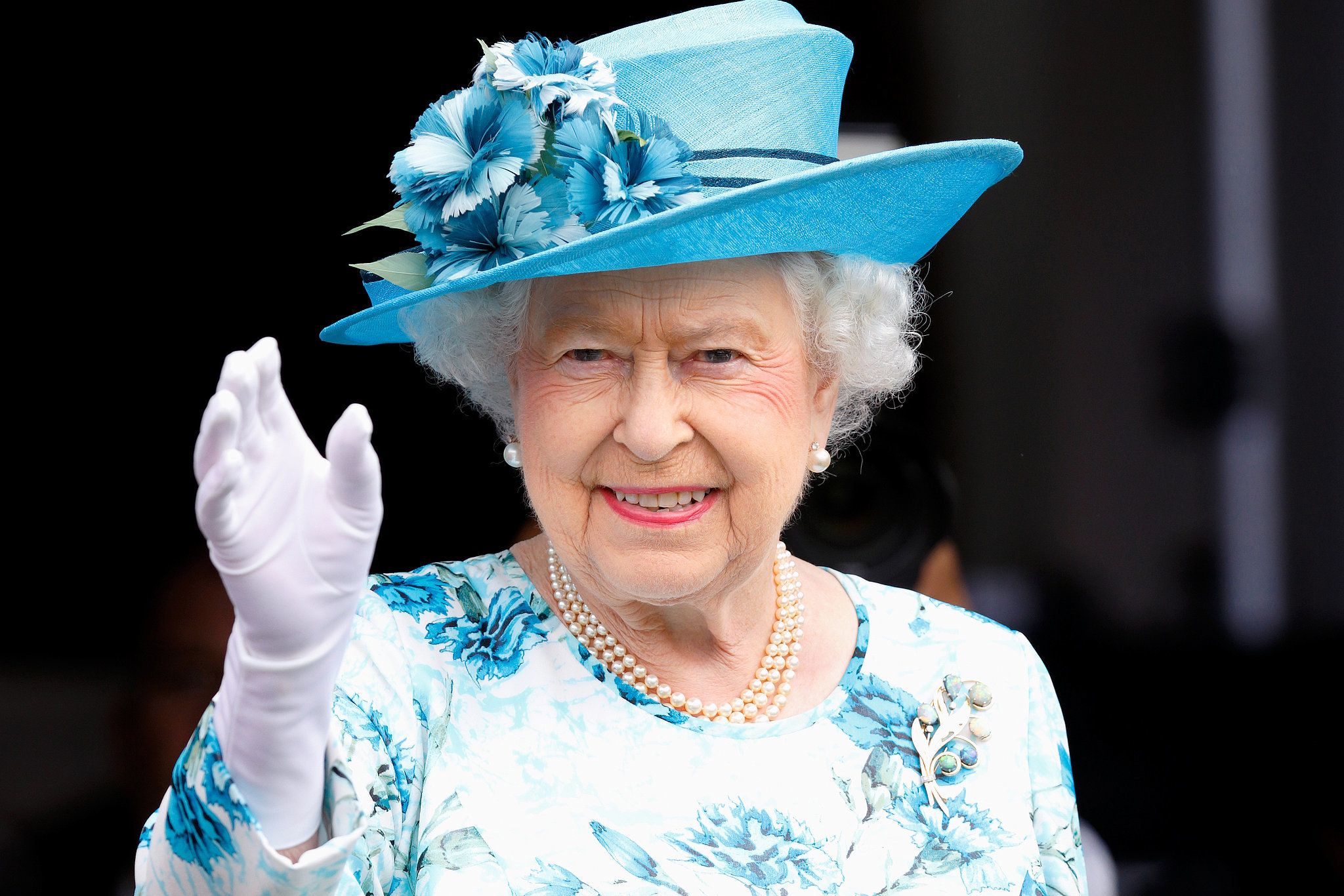 الملكة إليزابيث توافق رسميا على تشريع الخروج من الاتحاد الأوروبي