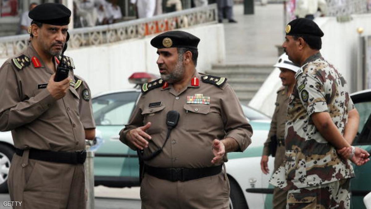 السعودية.. القبض على 4 منتحلين لصفة رجال الأمن