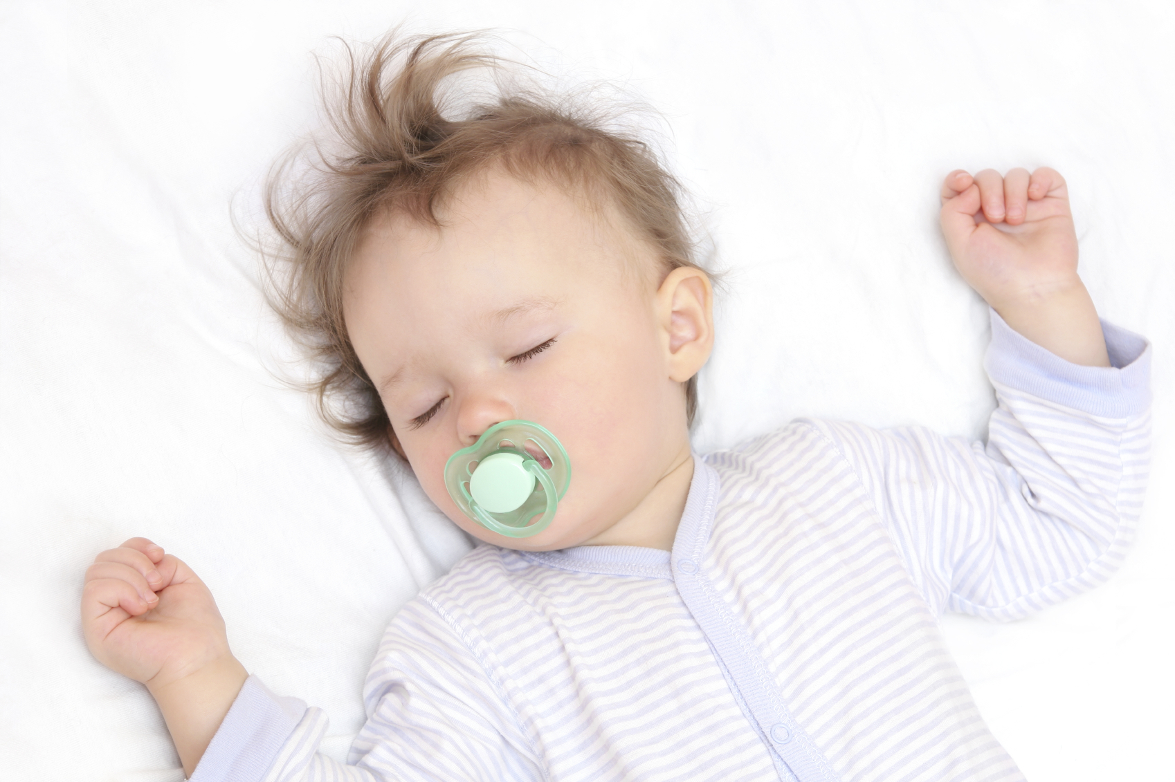دراسة: توقف التنفس أثناء النوم قد يعيق نمو دماغ الطفل
