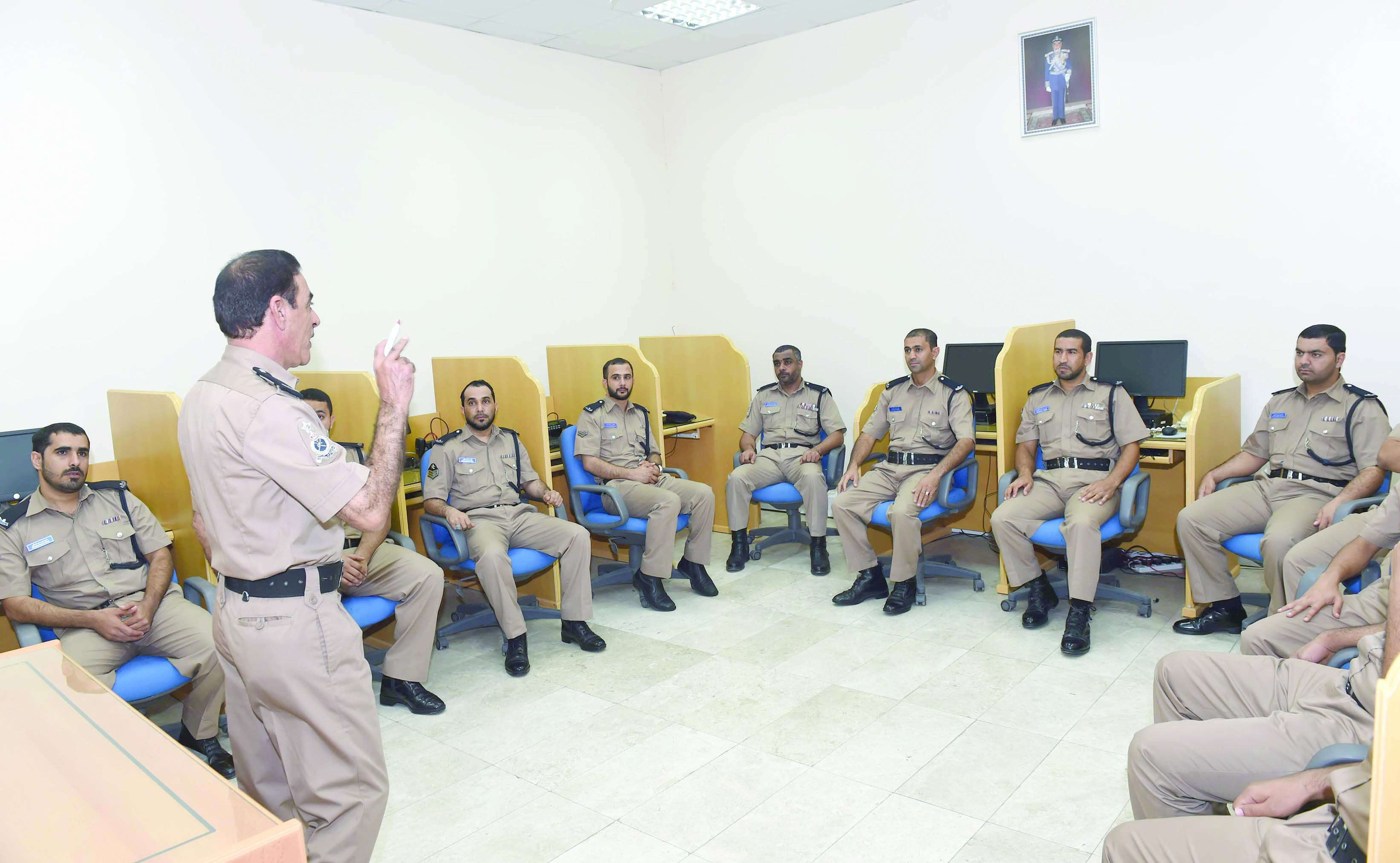 افتتاح دورة الاتصالات التأسيسية بالإدارة العامة للاتصالات