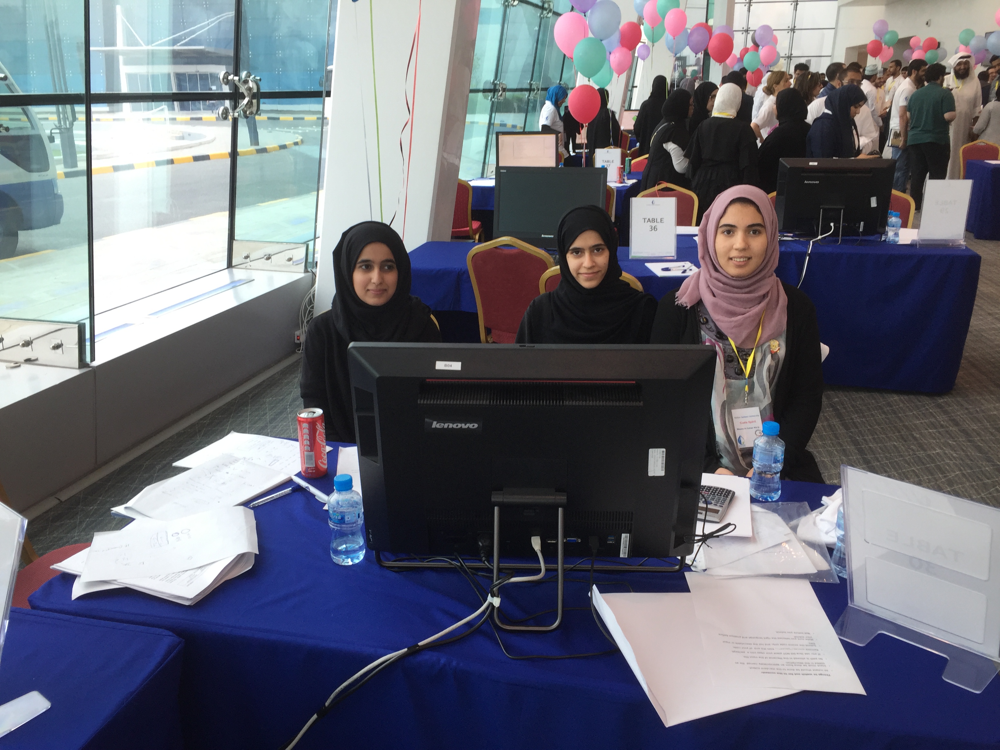 المركز الرابع لجامعة السلطان قابوس في مسابقة البرمجة بالكويت